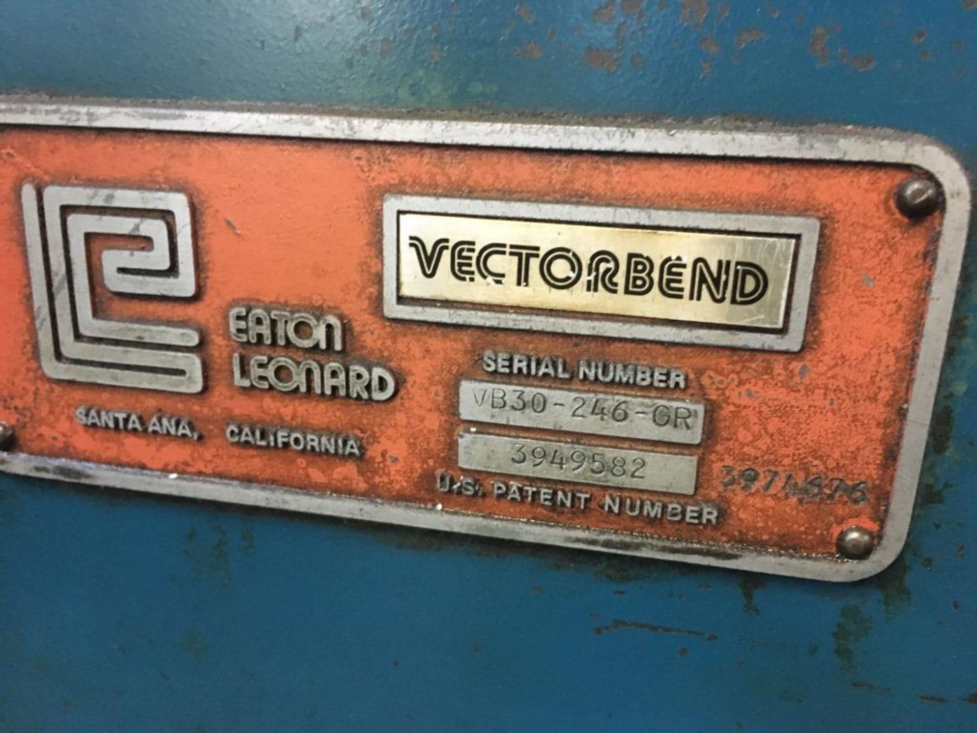 Eaton Leonard Vectorbend tube bender, Serial No. VB30-246 CR 3949582, with a quantity of tooling. - Image 5 of 8