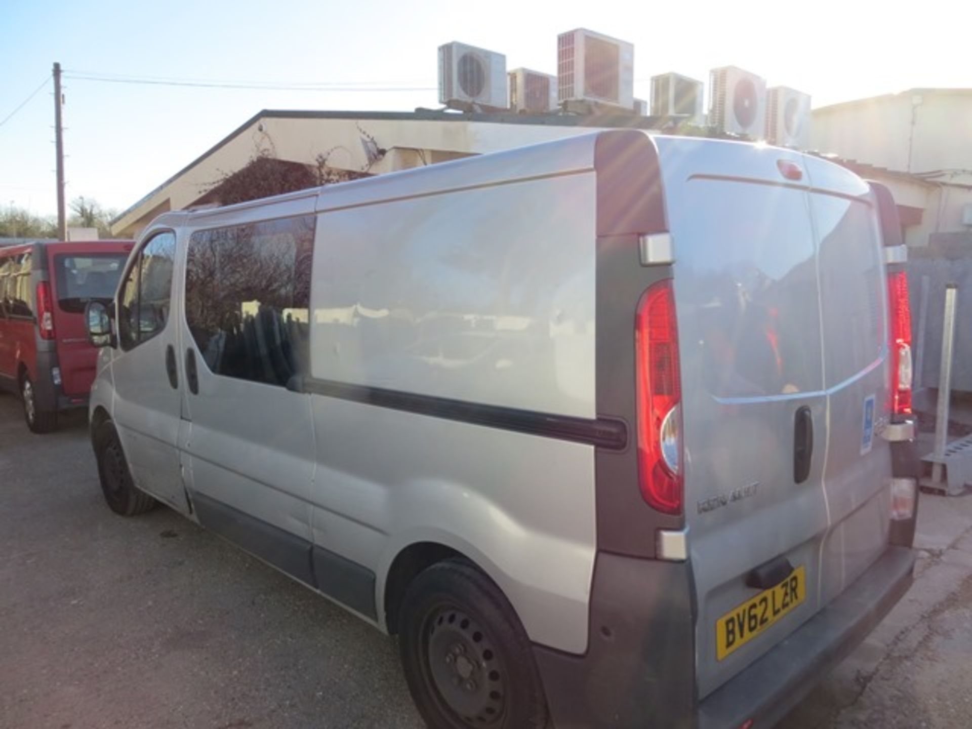 Renault Traffic LL29 DCi Diesel 6 seater Panel Van with side windows Reg No BV62LZR 1996cc d.o.r. - Image 3 of 9