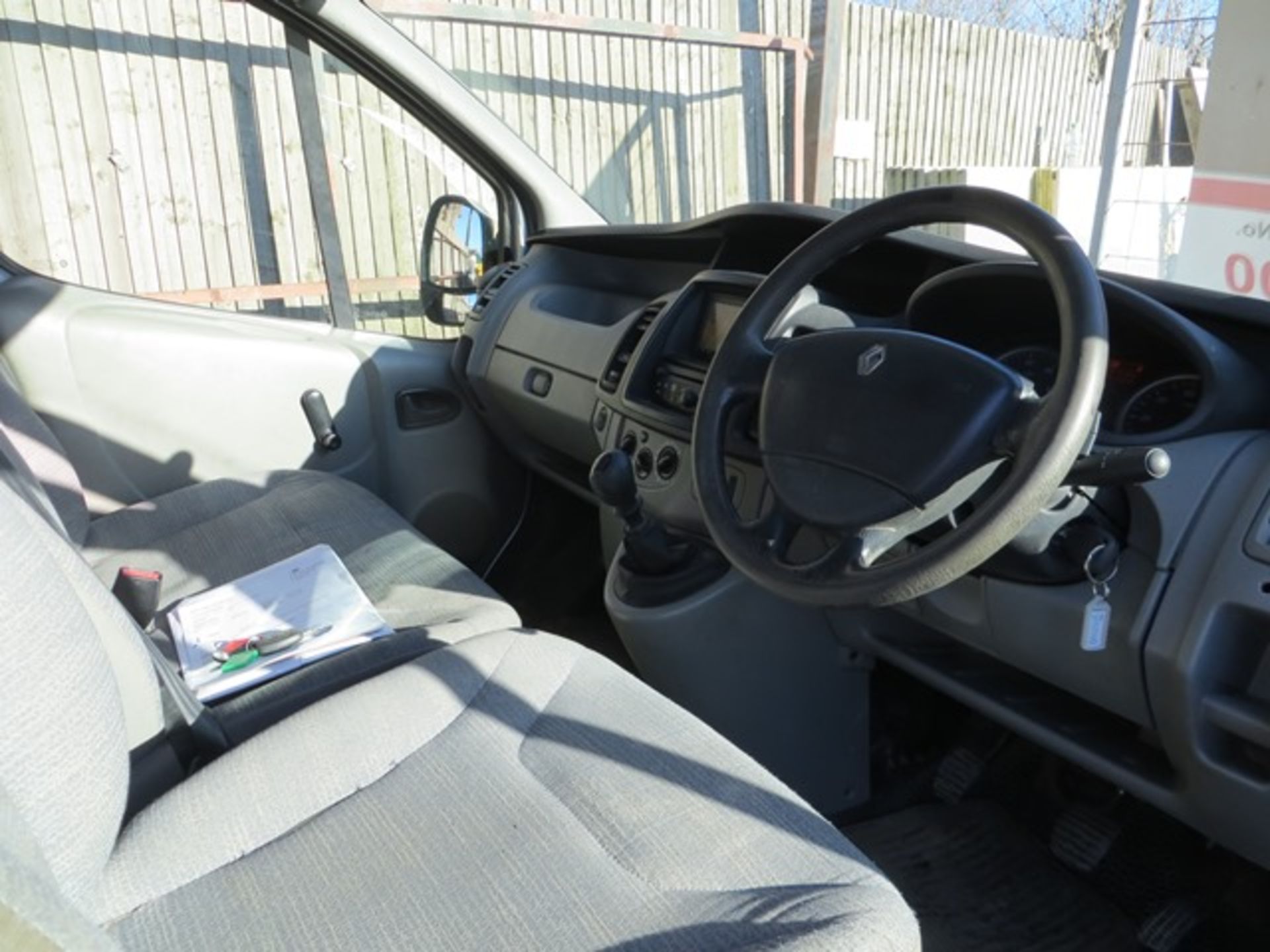 Renault Traffic LL29 DCi Diesel 6 seater Panel Van with side windows Reg No BN12GVE 1996cc, - Image 8 of 11