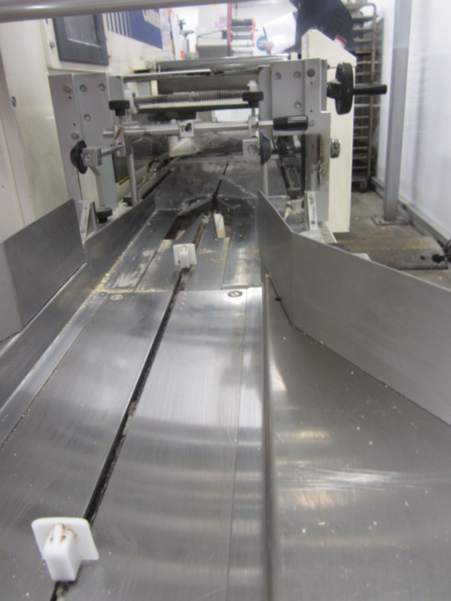 Ilapak Carrera 2000 PC flow wrapper, with stop/start and touch screen control s/n: 03 184 (2003) - Image 4 of 11