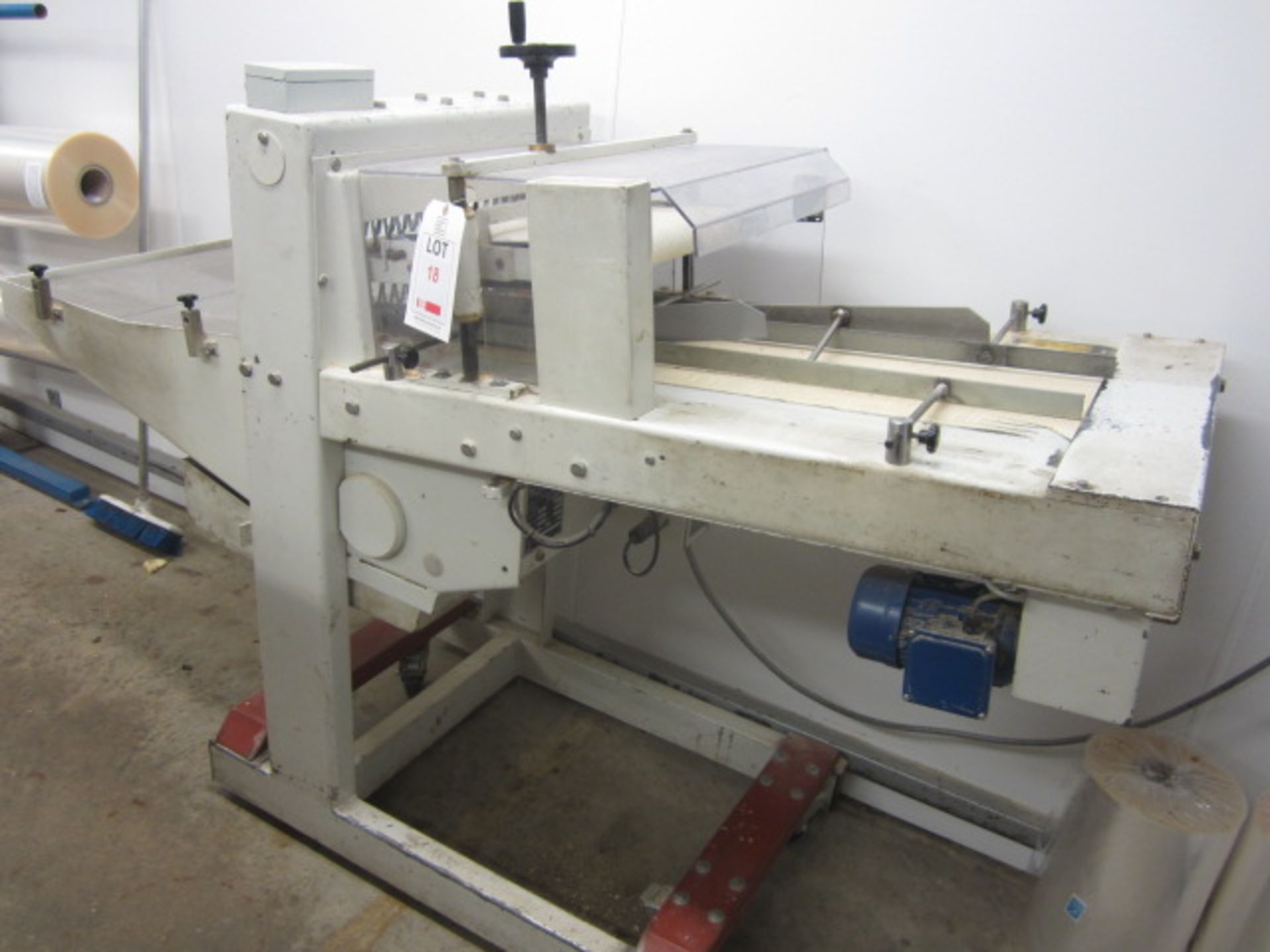 Daub 208/52 belt feed bread slicer s/n: 21883 (2008) Please ensure sufficient resource / handling - Image 8 of 8