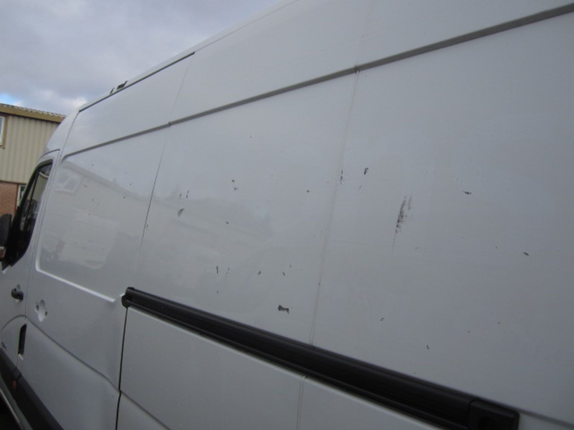 Renault Master LM35 Dci 125 LWB high roof panel van Registration: YF63 EDL Recorded mileage: 235,803 - Image 8 of 20