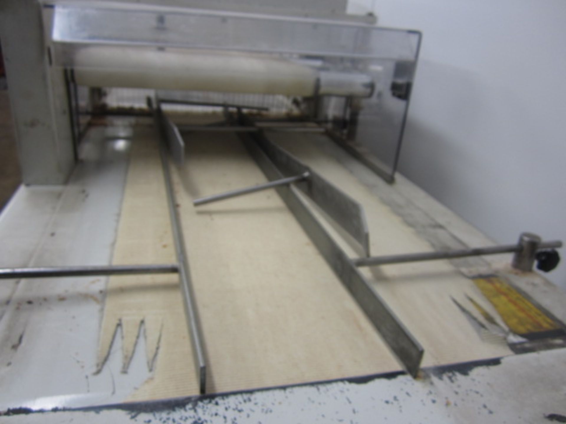 Daub 208/52 belt feed bread slicer s/n: 21883 (2008) Please ensure sufficient resource / handling - Image 5 of 8