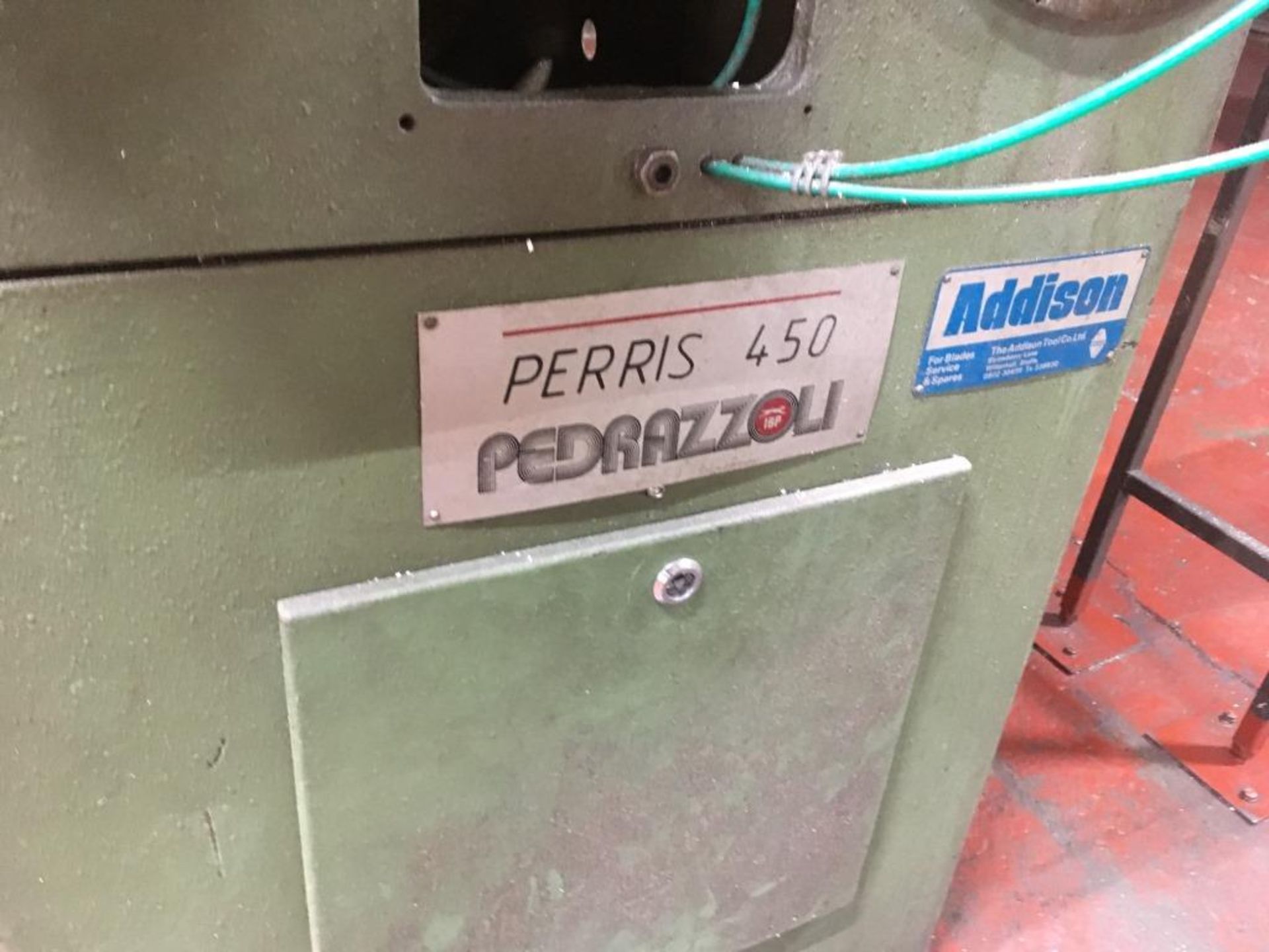 Pedrazzoli Perns 450 rising blade cut off mitre saw, Serial No. M901210, with 2.5m roll feed. A work - Bild 5 aus 6