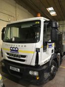 Iveco Eurocargo ML120E22 EEV flat bed lorry, Registration: HX60 EKL, with Hiab 66 B-2 Duo crane,