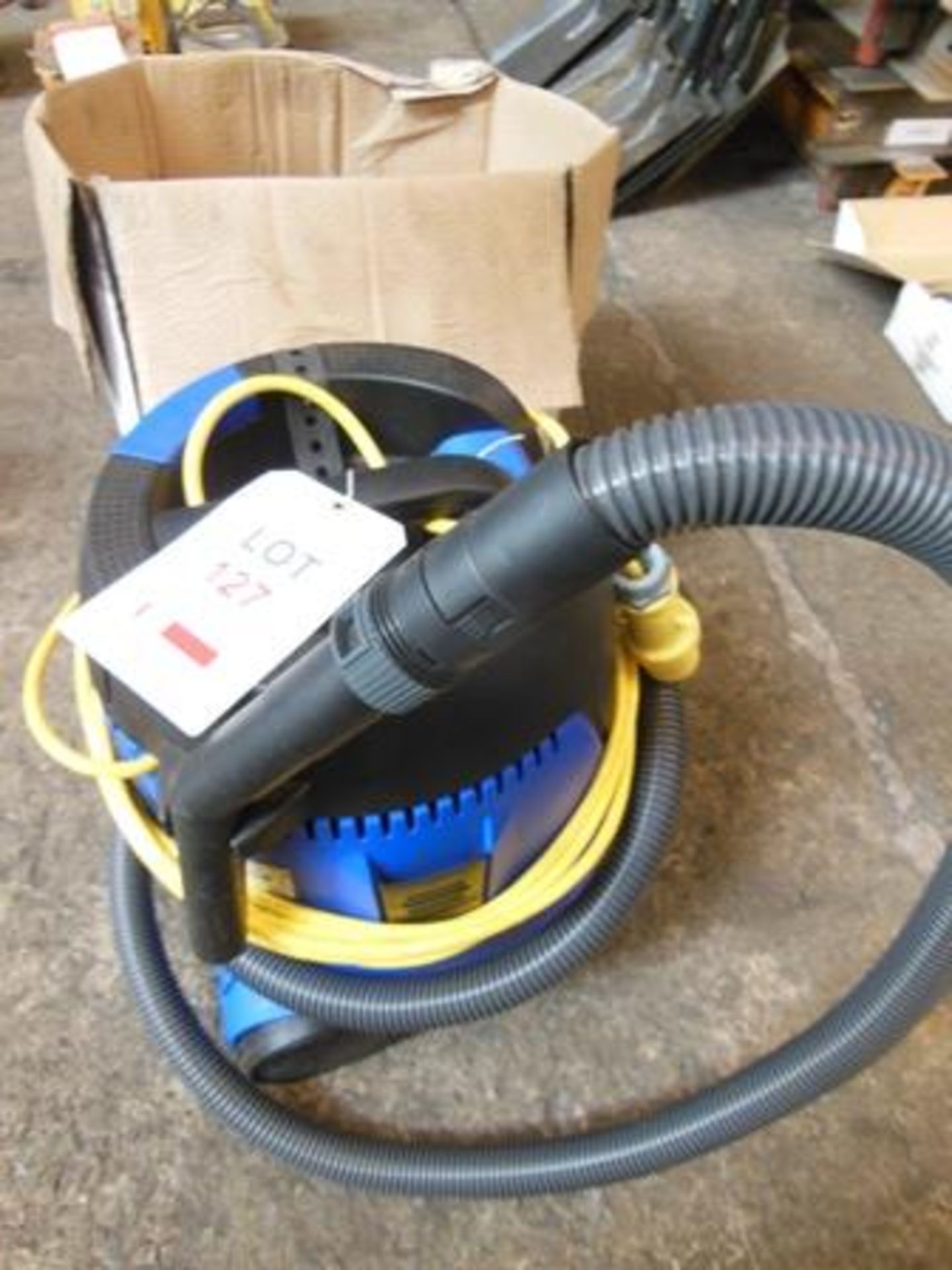 Nilfisk Aero 26 commercial vacuum cleaner (110v)