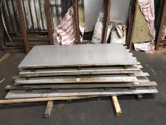 Pallet of stainless steel sheets including: 4 x 1250mm x 2500mm x 8mm 2 x 1250mm x 1830mm x 6mm 2