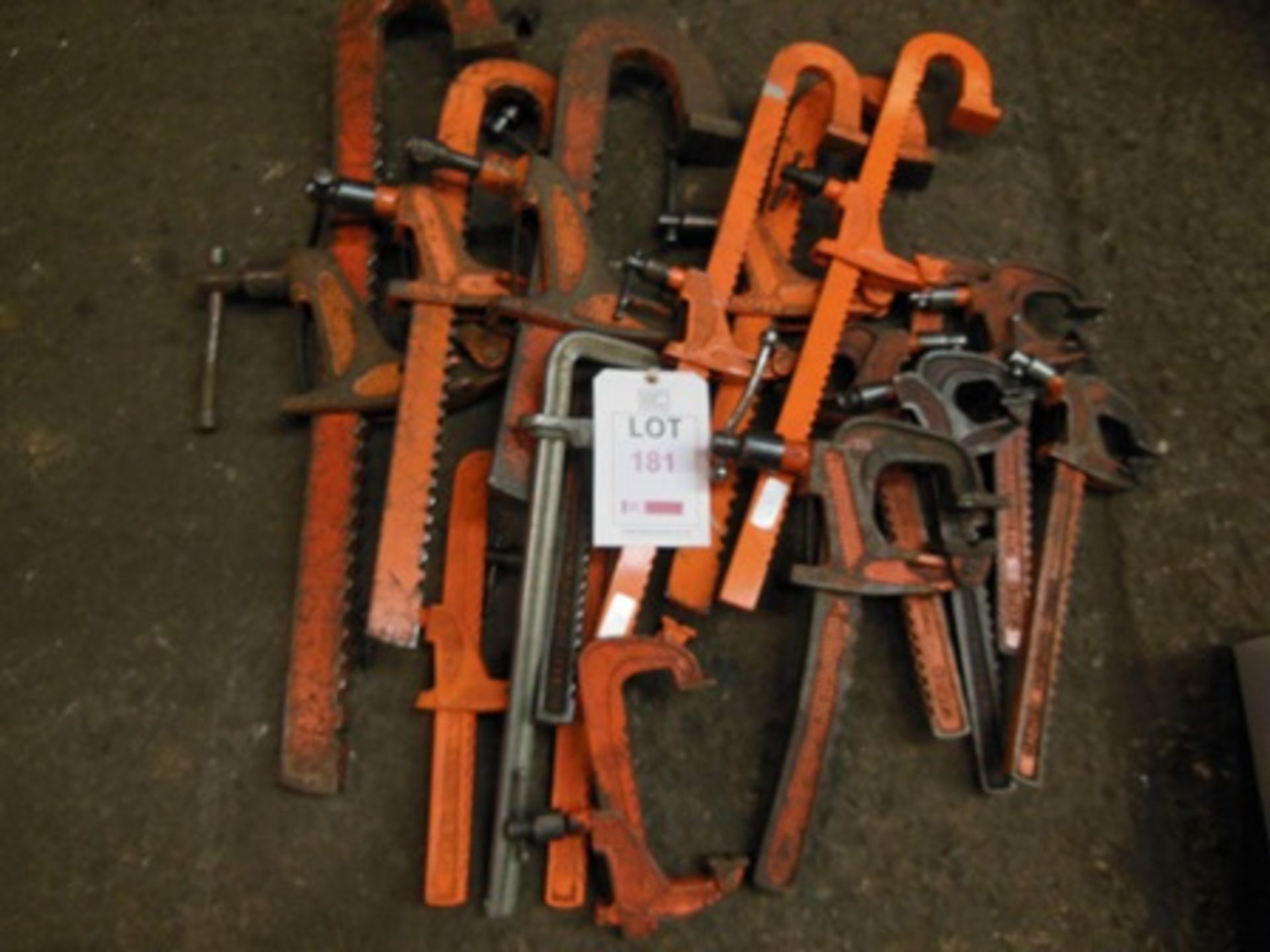 16 assorted carver clamps