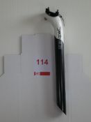 1x RS01 31.6x300mm White/Black Seat Post Deda SRP £32.99