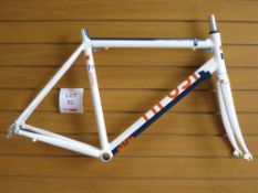 1x Tifosi Giro Med White/Blue Frameset SRP £309.99CK3 Giro Frameset.TFX Aluminium Frame with