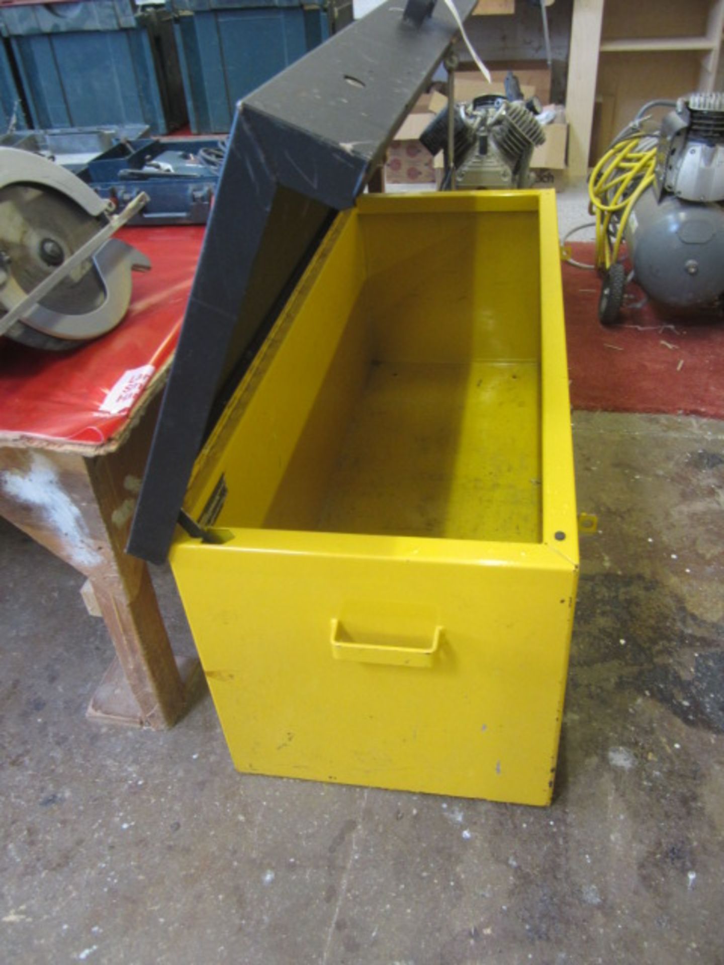 Van Vault Outback site tool box, approx. size 52" x 19" x 20" - Image 2 of 2