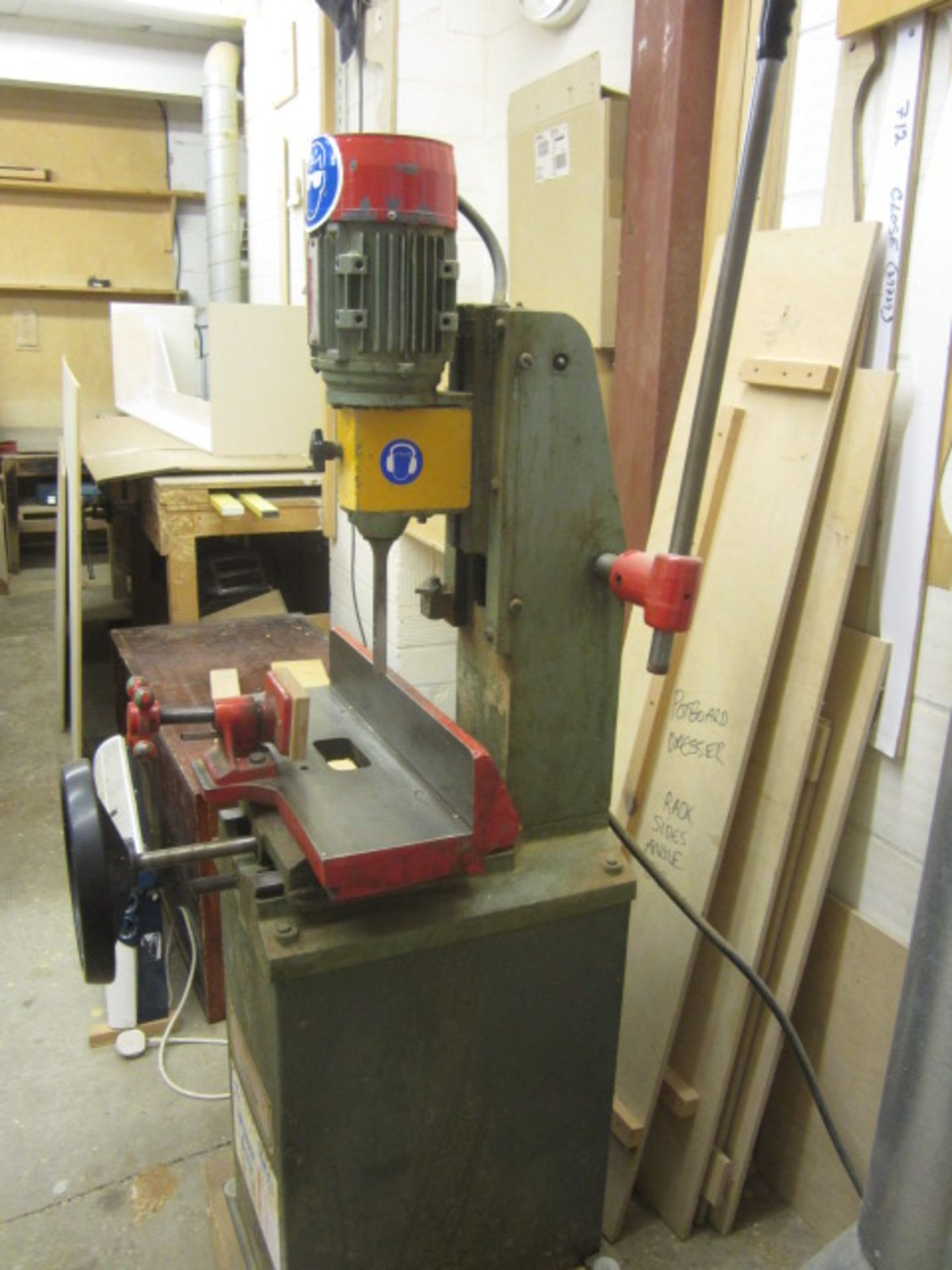 Sedgwick vertical chisel morticer, manual clamping, Driv Loc electronic DC injection brake, tooling. - Image 4 of 7