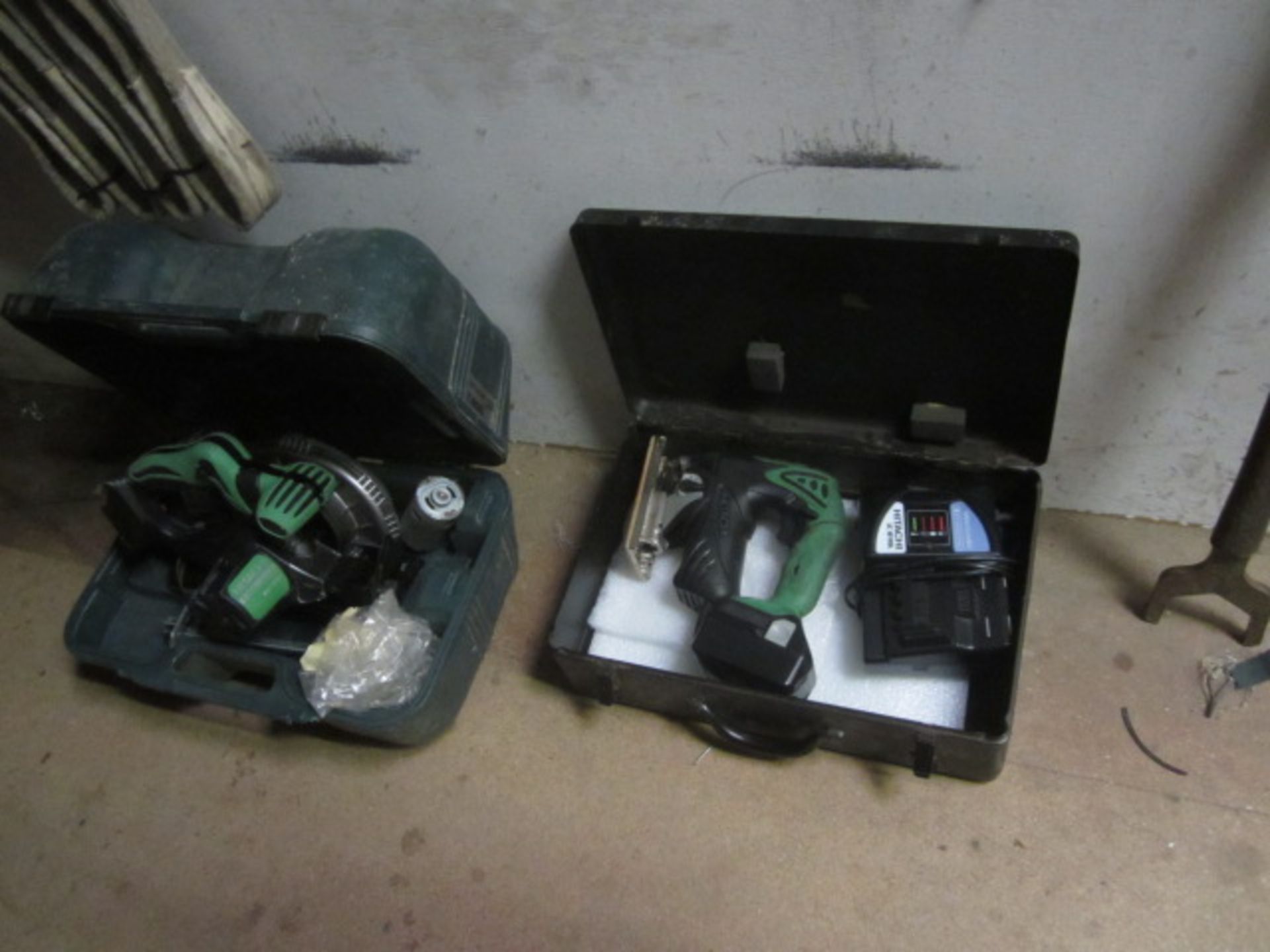 Contents of engineers workshop including sealey double ended bench grinder, 2 x bench vices, - Image 4 of 17