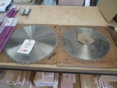 Quantity of assorted size saw blades