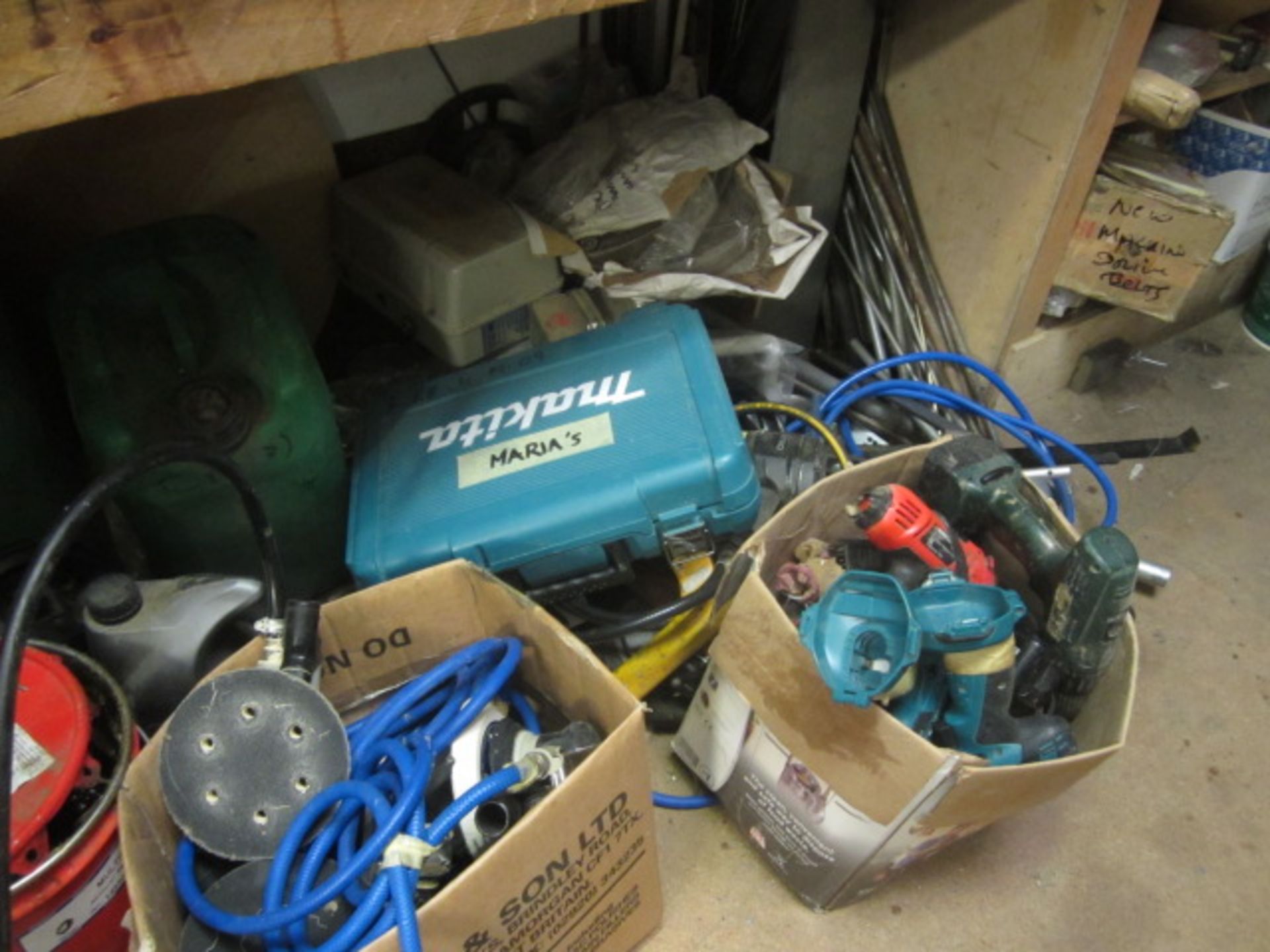 Contents of engineers workshop including sealey double ended bench grinder, 2 x bench vices, - Image 14 of 17