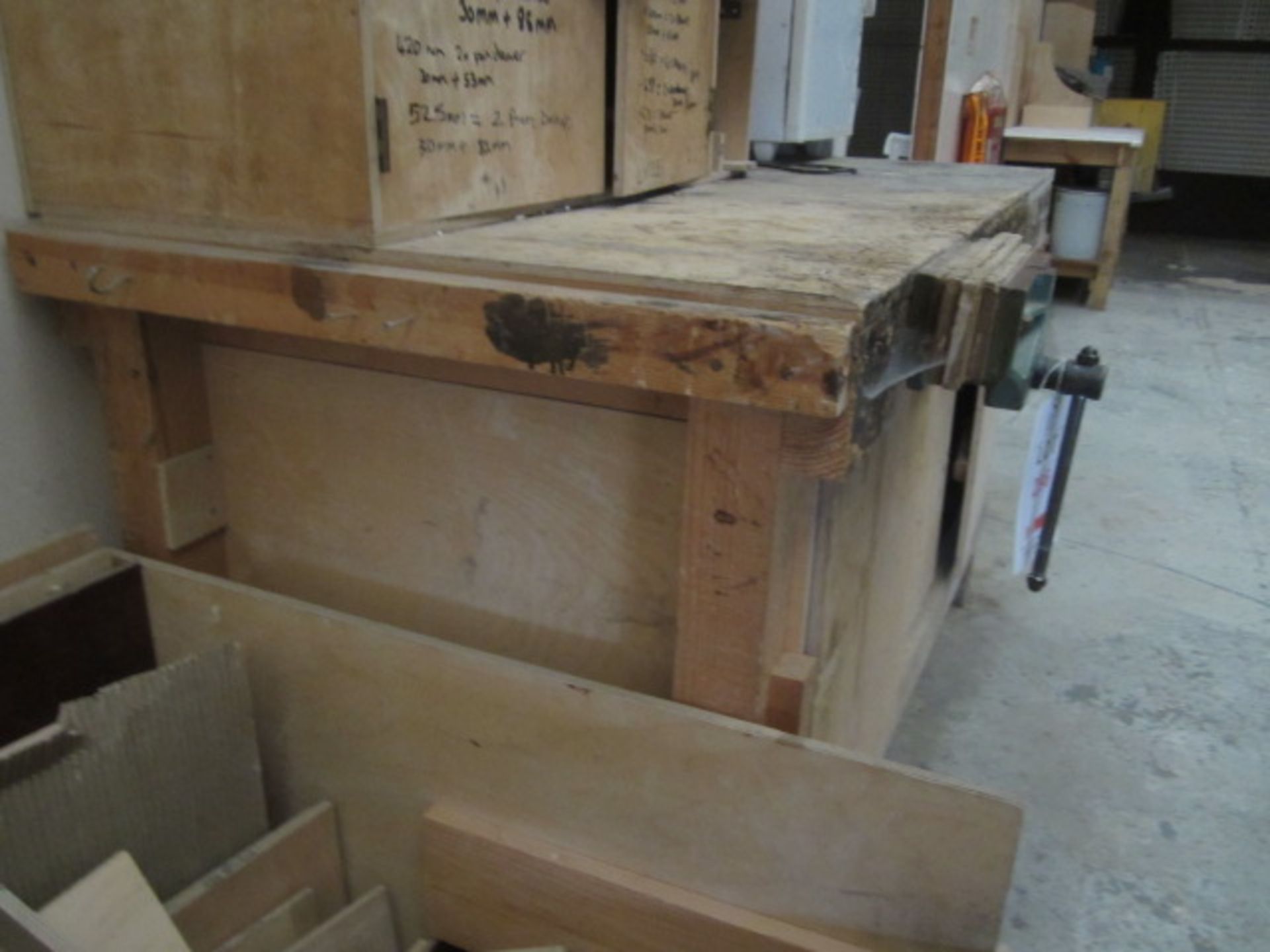 Timber workbench with storage and carpenters vice, approx. size 1550mm x 800mm x 920mm - Image 2 of 2