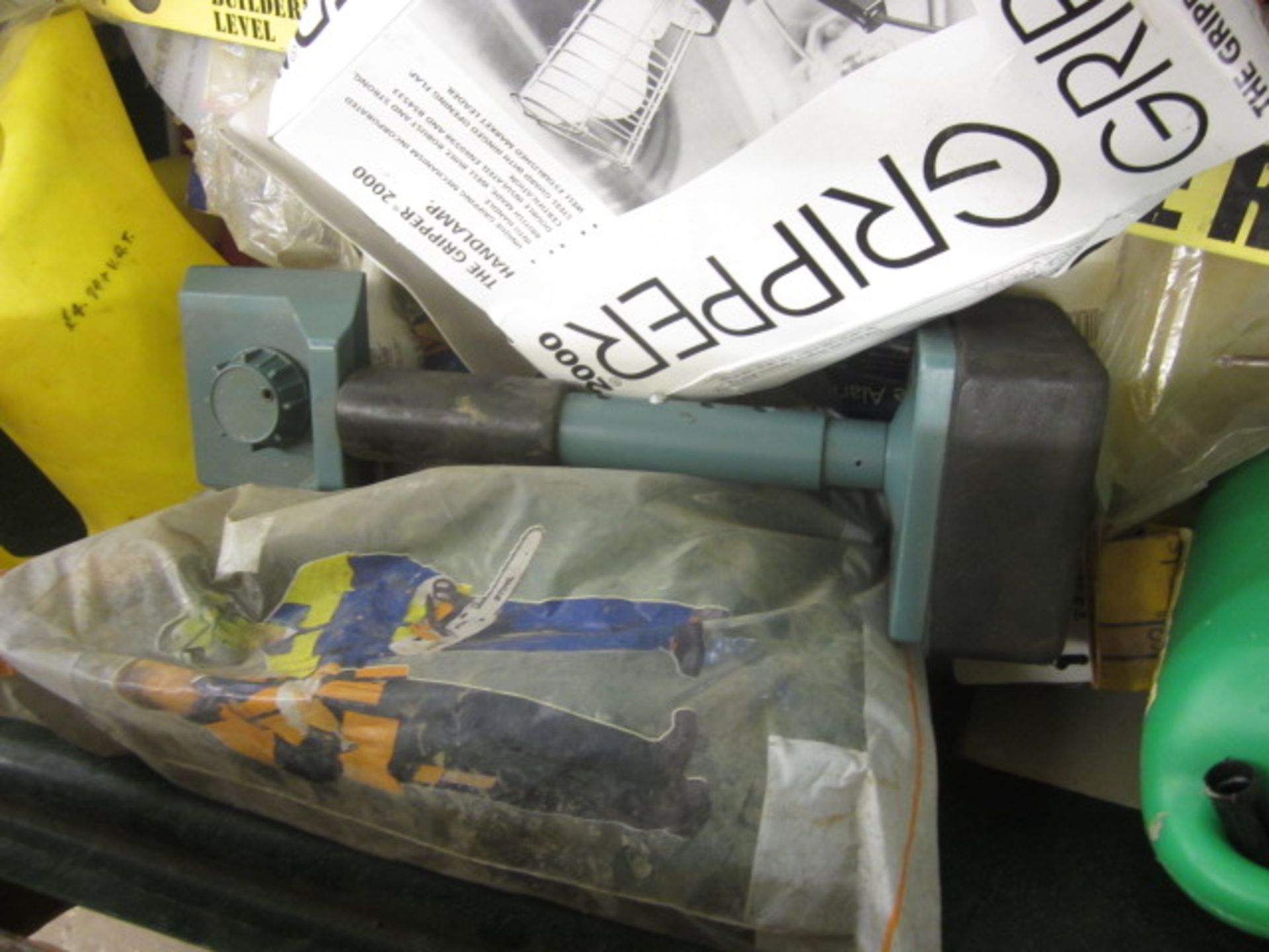 Miscellaneous lot including cordless drill, spirit level, carpet kicker, petrol can, overalls, - Image 4 of 4