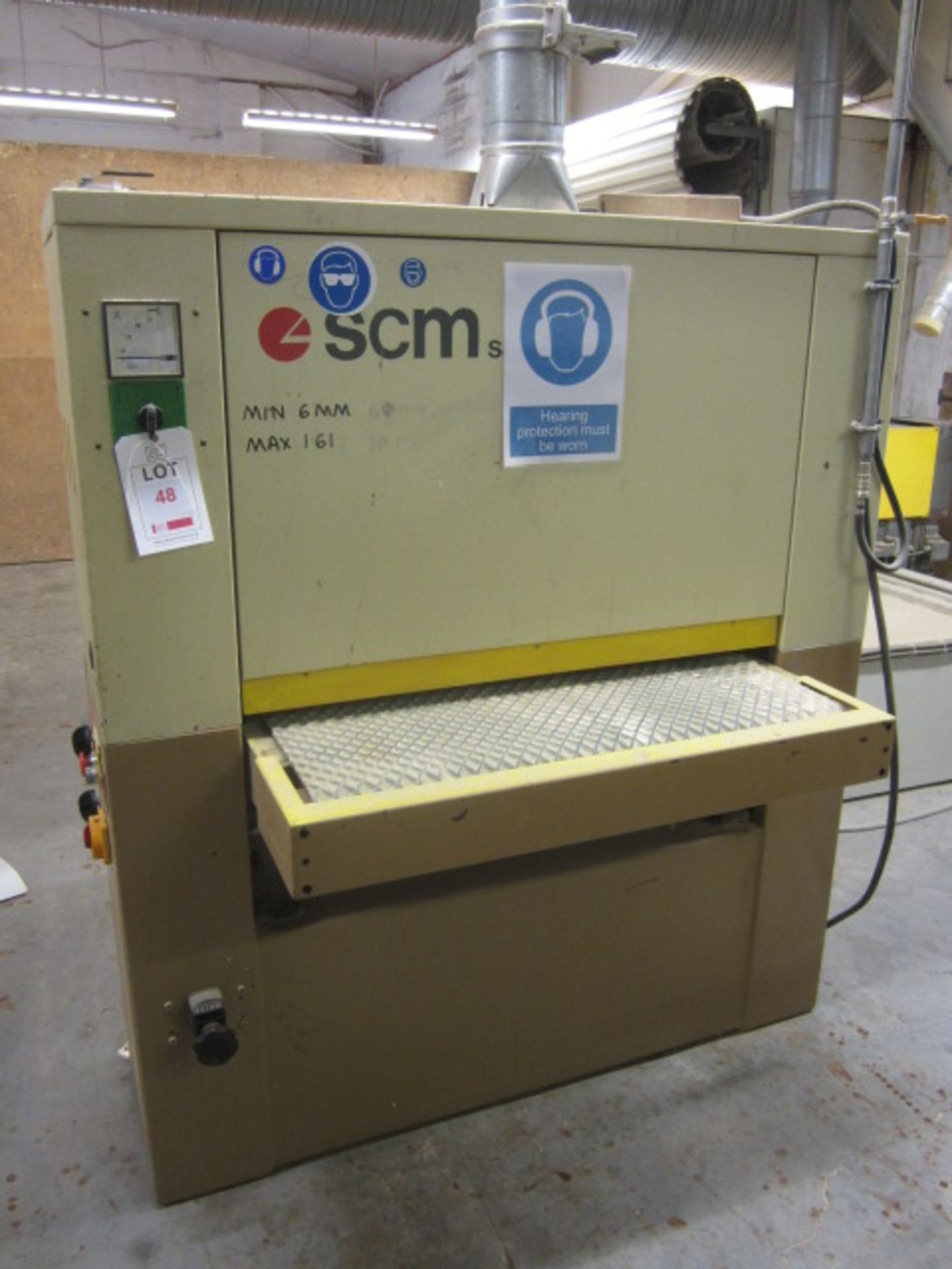 SCM UNO 900m single drum belt sander, serial no: AE003039. *A work Method Statement and Risk