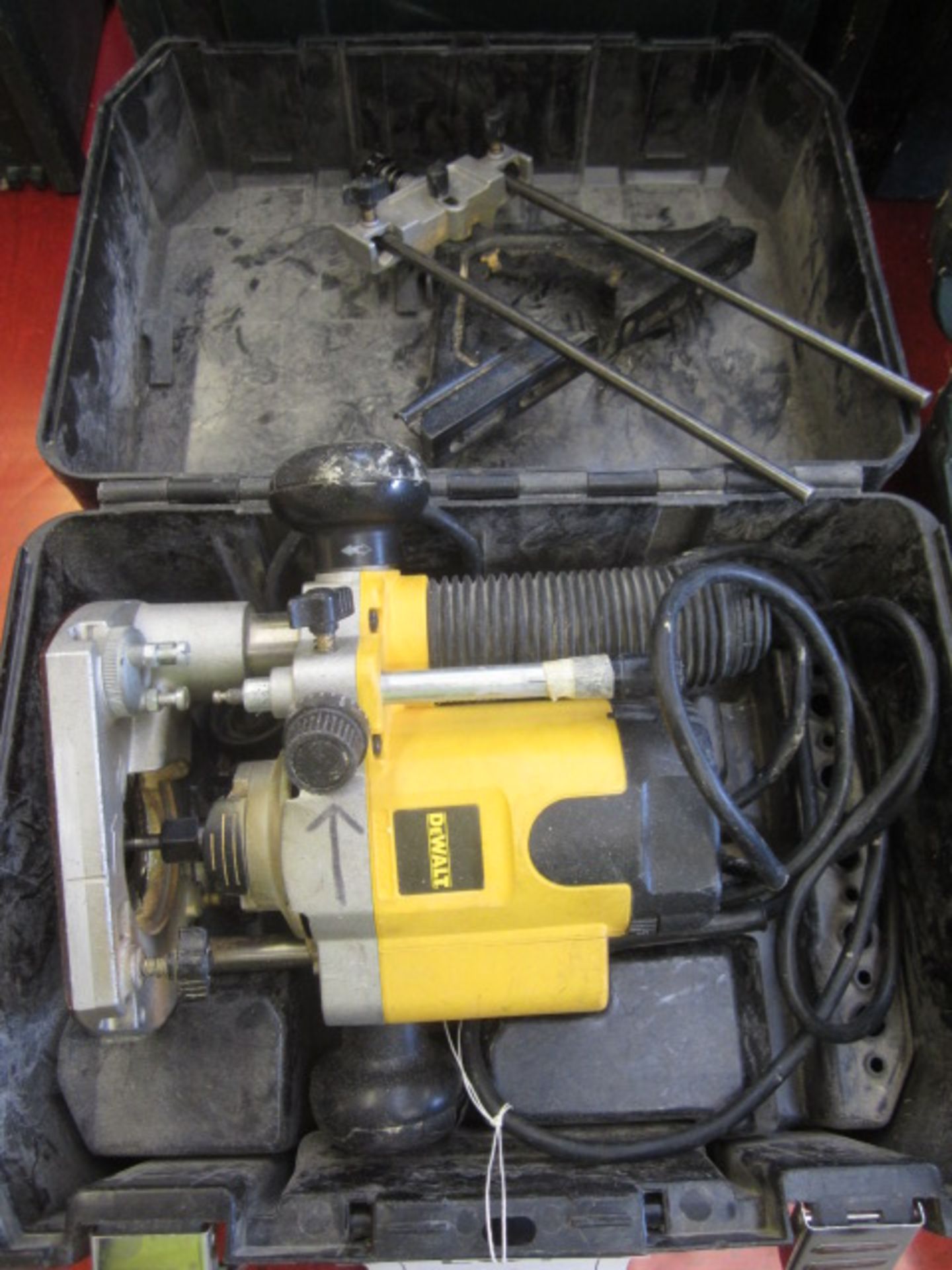 Dewalt DW621 router, 240v