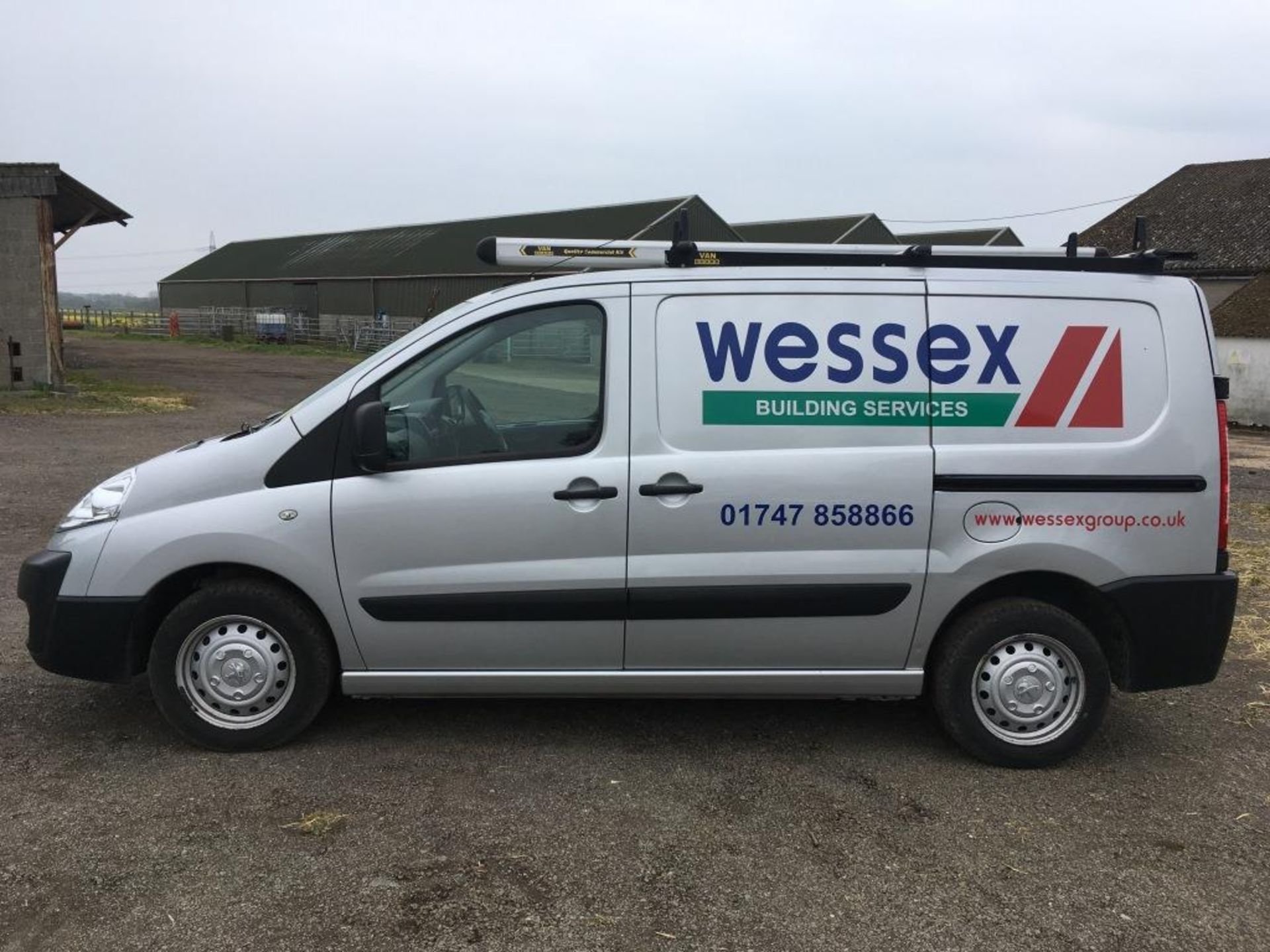 PEUGEOT EXPERT 1000 L1H1 HDI signwritten panel van, with roof rails and tube box, Registration No... - Image 2 of 10