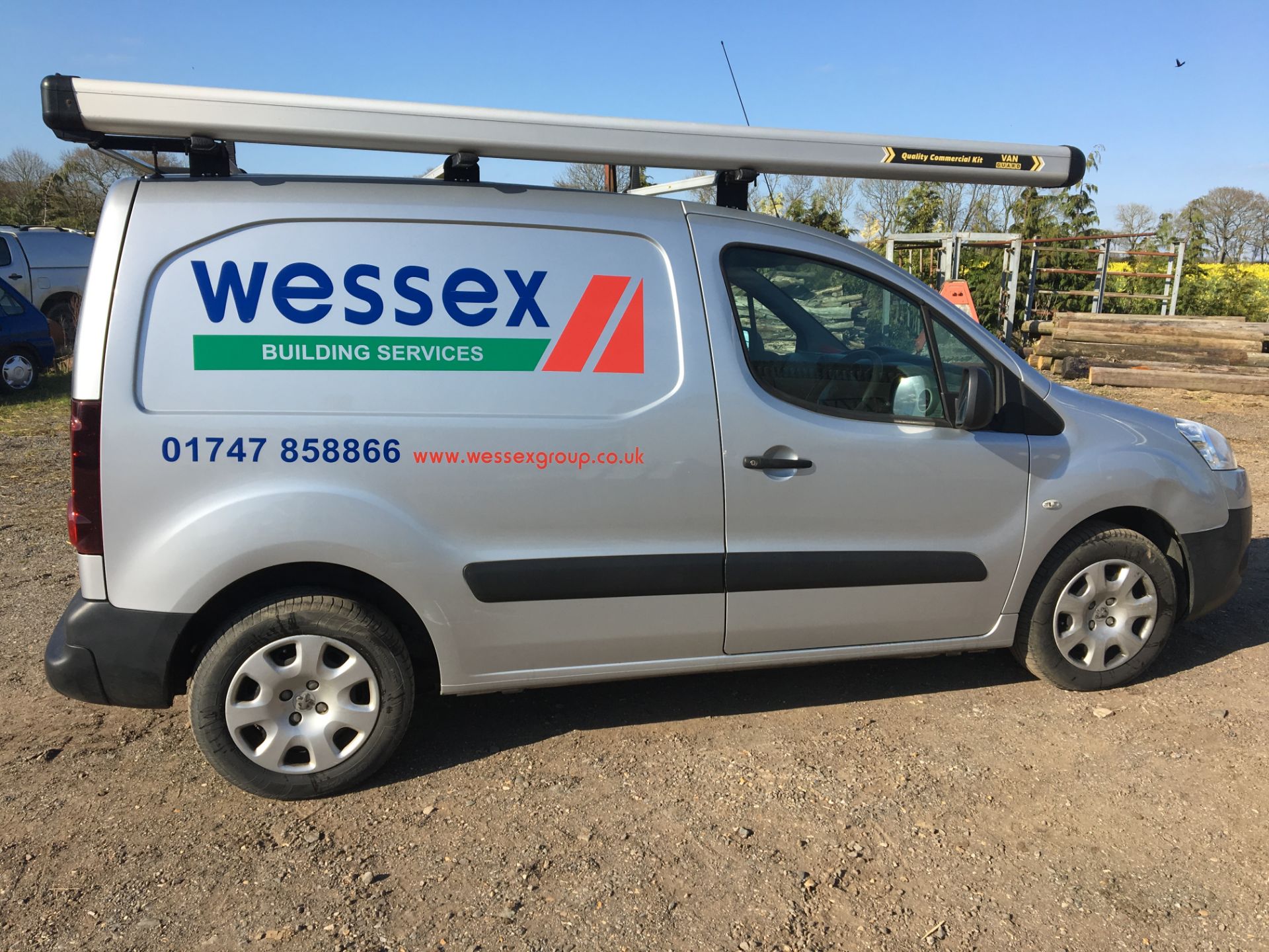 PEUGEOT PARTNER 850 SE L1 E-HDI signwritten panel van, with roof rails and tube box, Registration No - Image 4 of 8