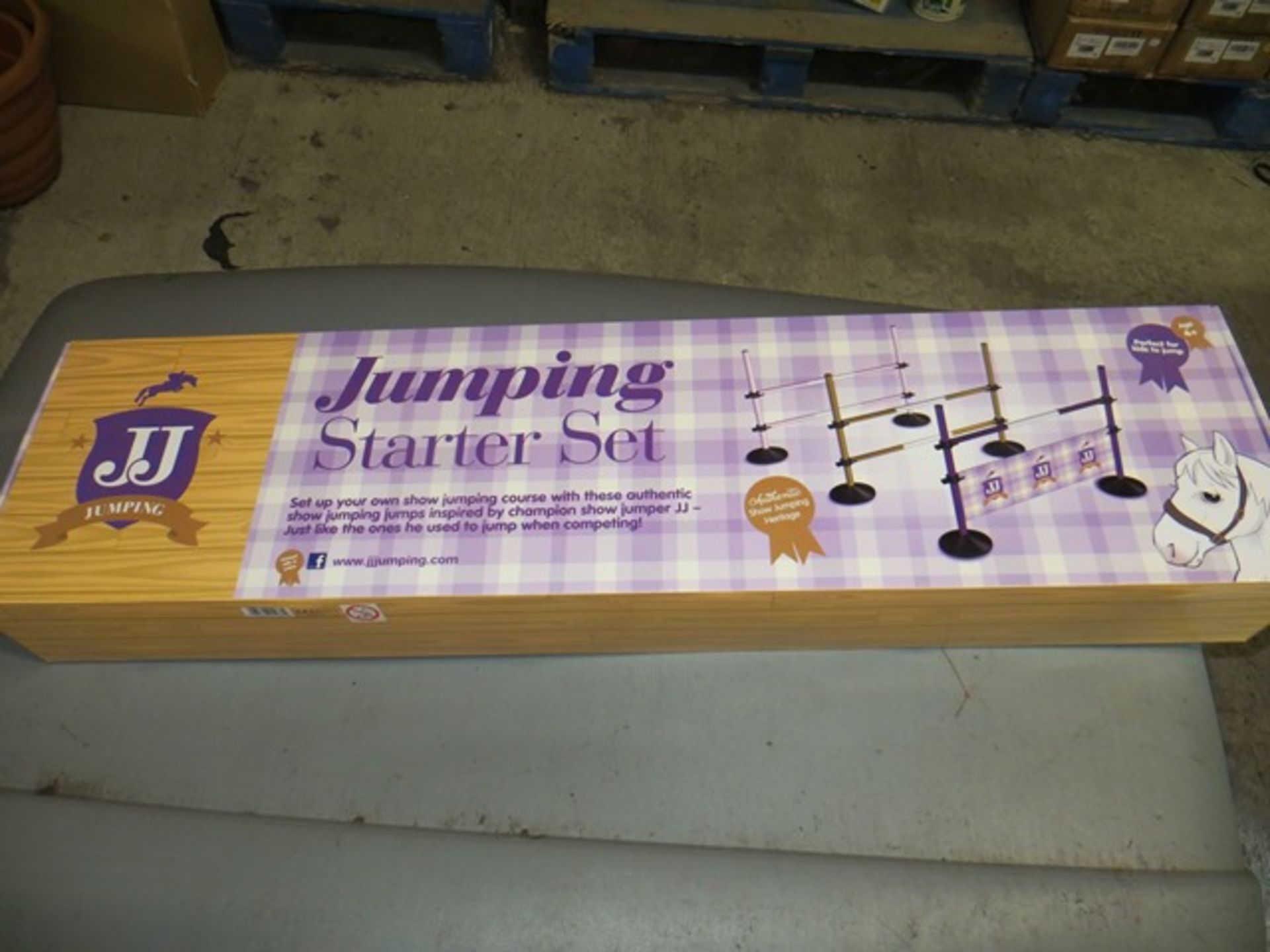 Five JJ Show Jumping Starter Sets Age 4+Please note: This lot, for VAT purposes, is sold under the