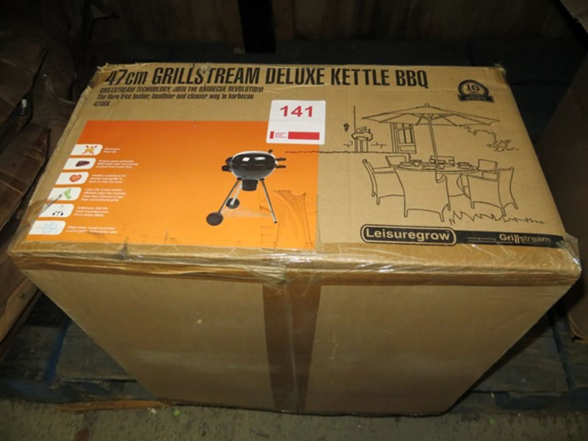 Leisuregrow 47cm Grillstream Deluxe Kettle BBQ (Boxed)Please note: This lot, for VAT purposes, is