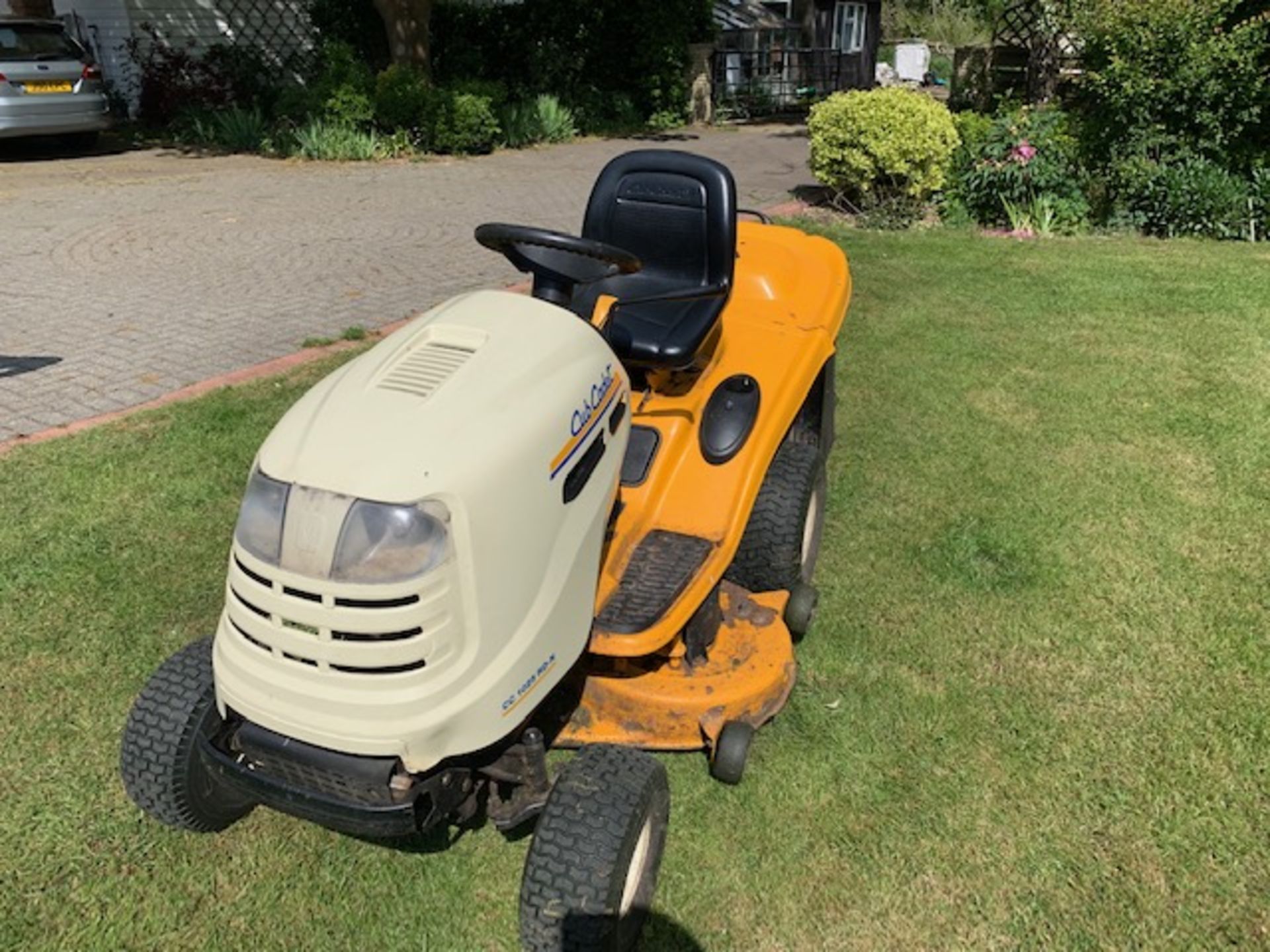 Club Cadet Ride On MowerPlease note: This lot, for VAT purposes, is sold under the Margin scheme and - Bild 4 aus 7