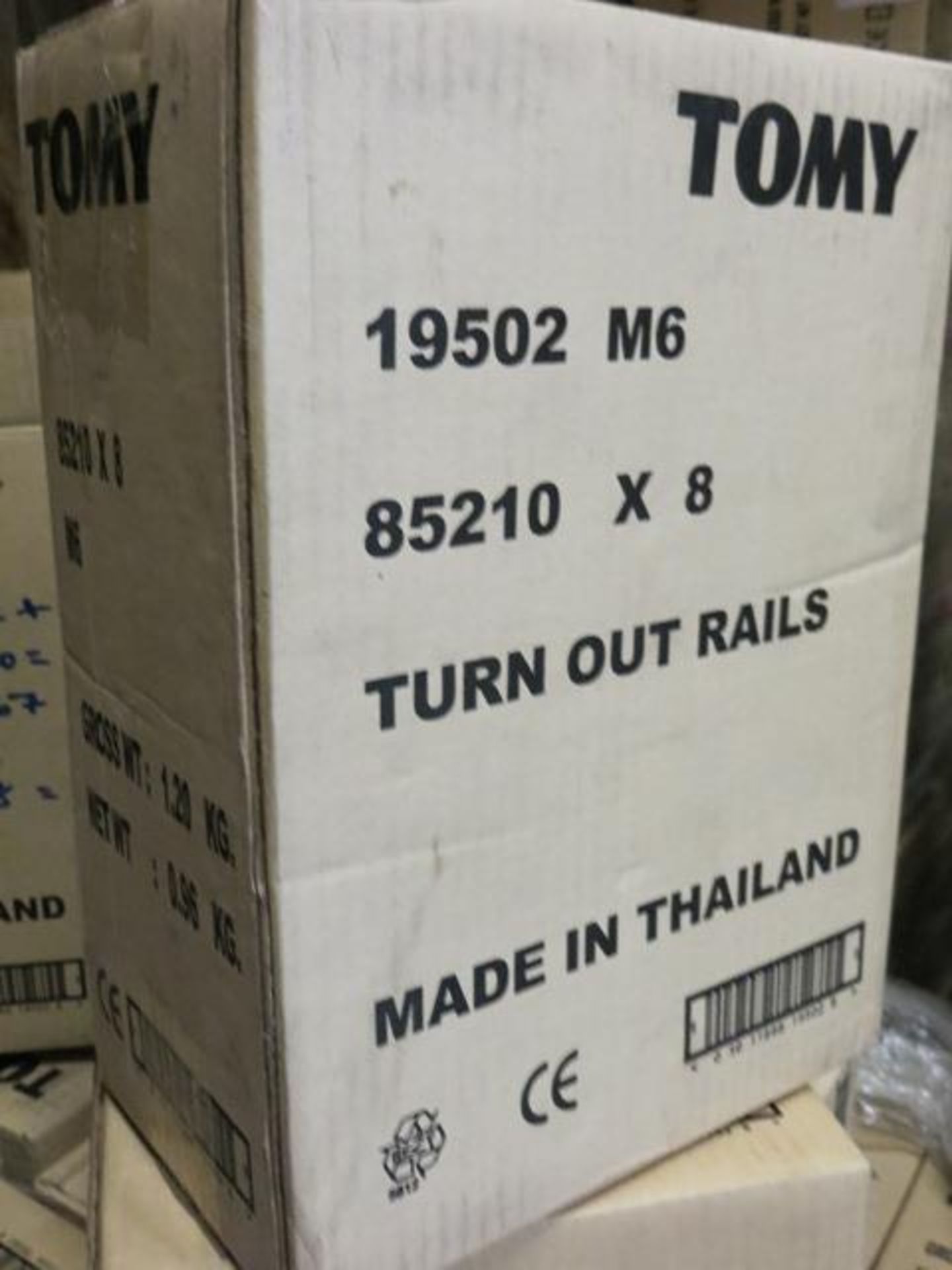 Eighty Seven Boxes 8 per box (696 units) of Tomy Turn Out Rails 4 to 7 years 19502 M6 85210Please - Bild 2 aus 2