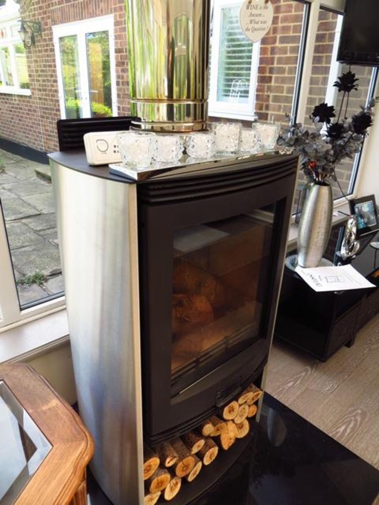 Dilusso R5 Euro BSEN 13240 Wood Burning Stove Efficiency 79% Nominal Heat Output 4.9Kw Mean CO - Image 4 of 5