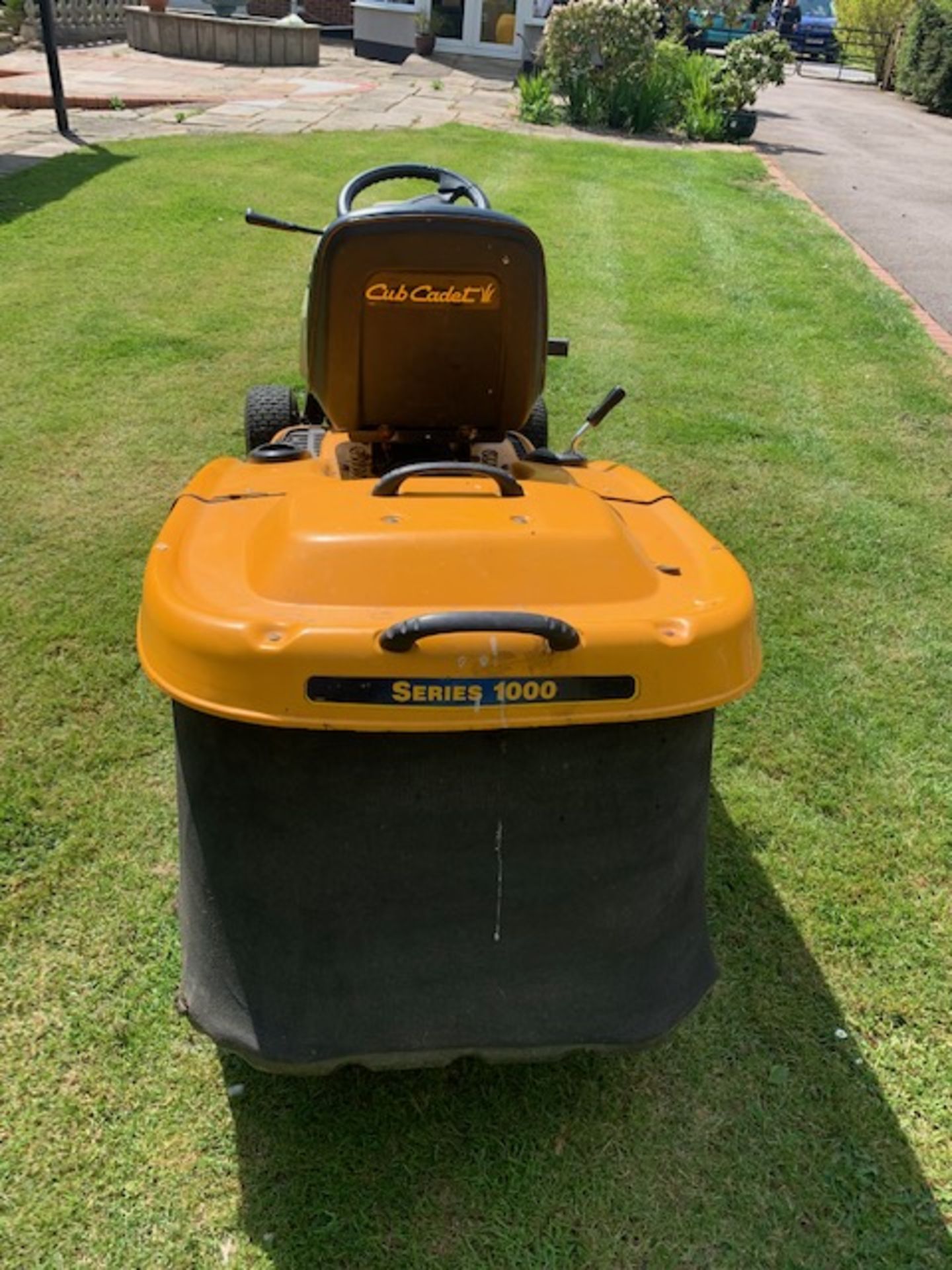 Club Cadet Ride On MowerPlease note: This lot, for VAT purposes, is sold under the Margin scheme and - Bild 7 aus 7