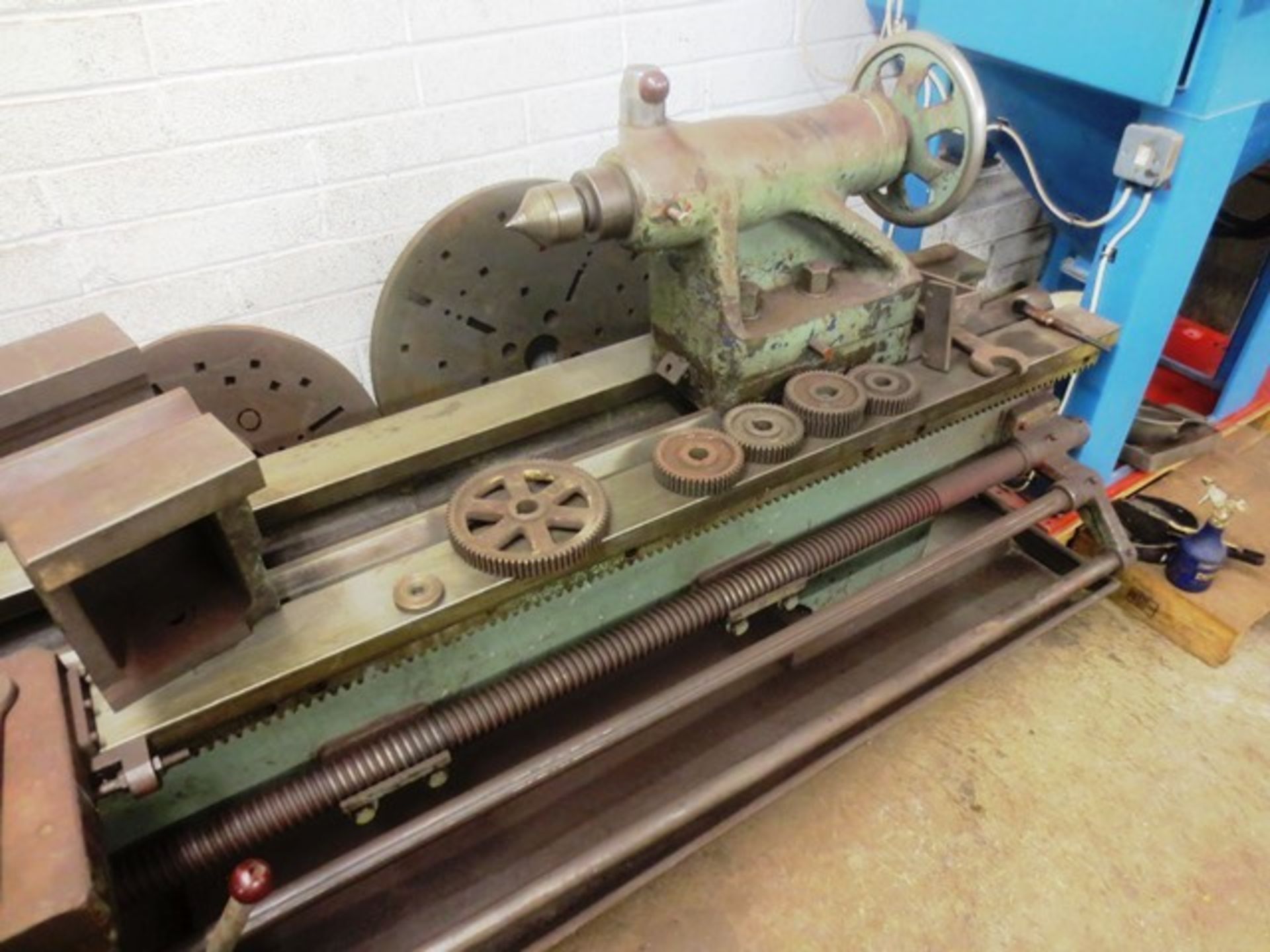 Michell gap bed SS & SC centre lathe, approx. 30" swing over bed, fitted 4 jaw chuck, 2 x face - Image 4 of 5