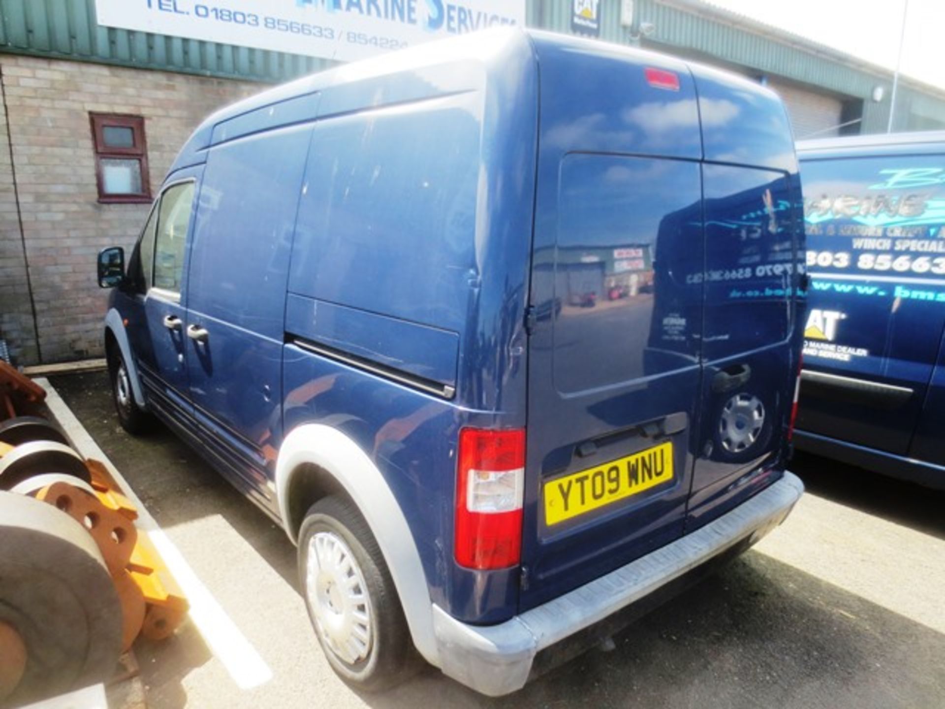 Ford Transit Connect T230L TDCi, diesel panel van, reg no: YT09 WNU, MOT: 21.06.19 mileage: 62,182.. - Image 6 of 8