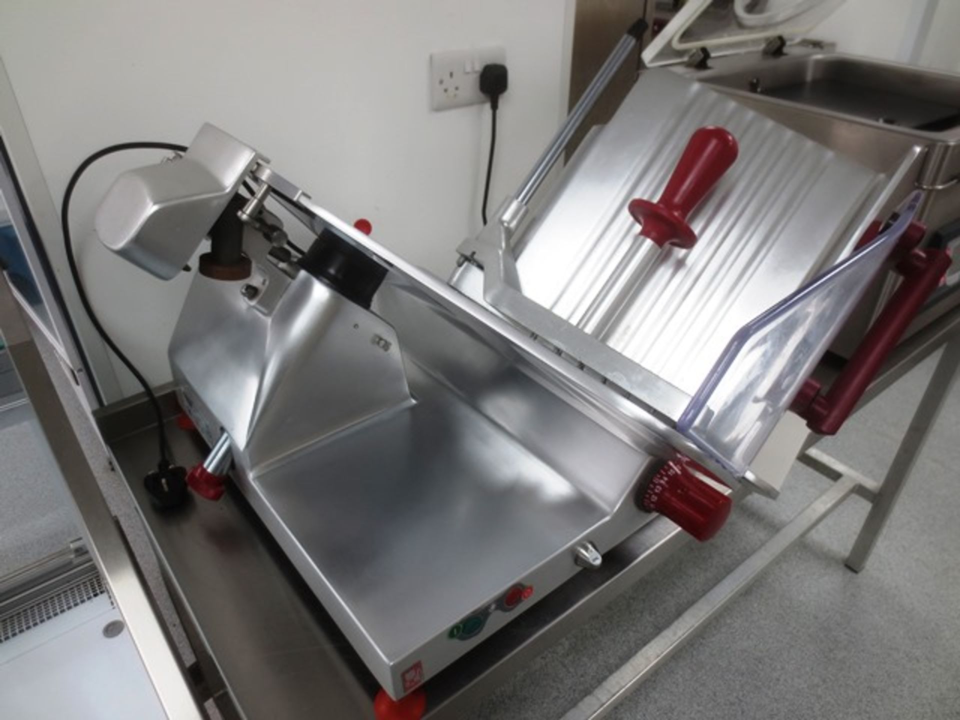 Omas aluminium slicer, model CB3F-S, serial no: 044619, 240v (Please note: This lot is subject to - Bild 2 aus 3