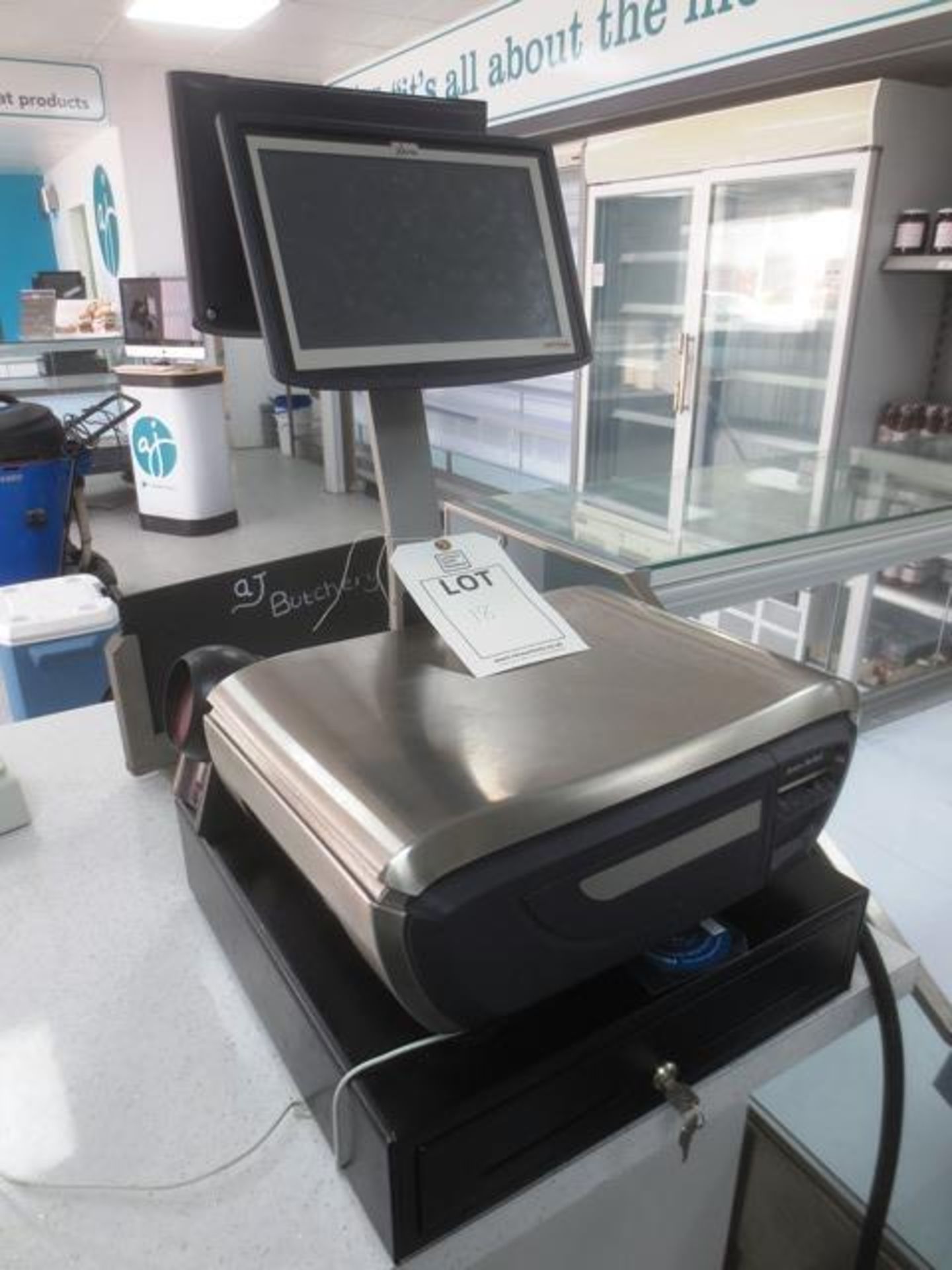 Avery Berkel XTi400 twin display, touch screen weigh scale/receipt printer, with associated cash