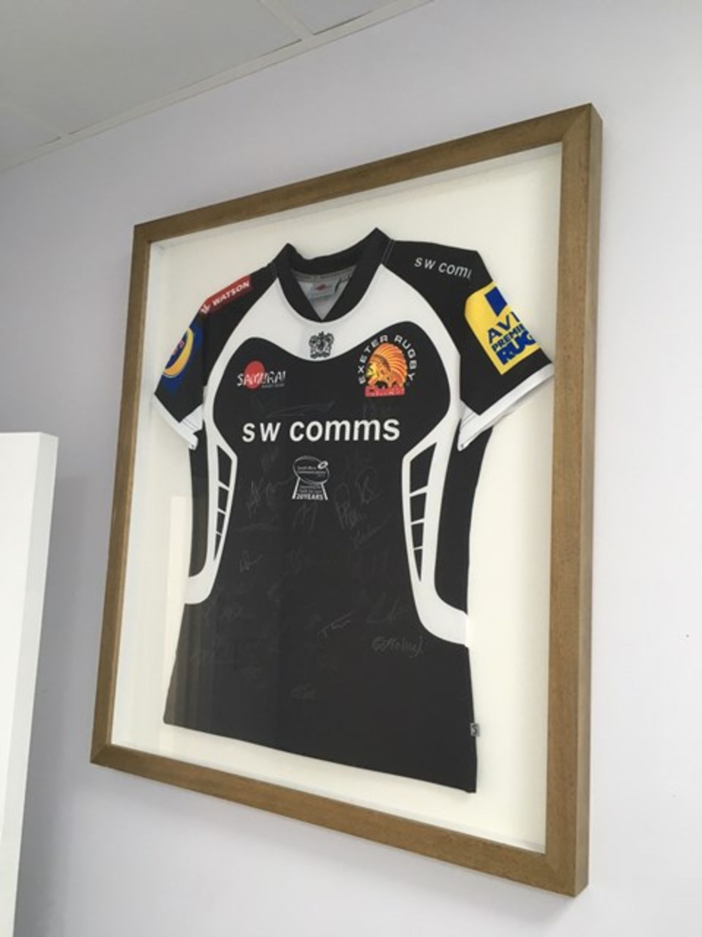 Framed Exeter Chiefs Signed shirt