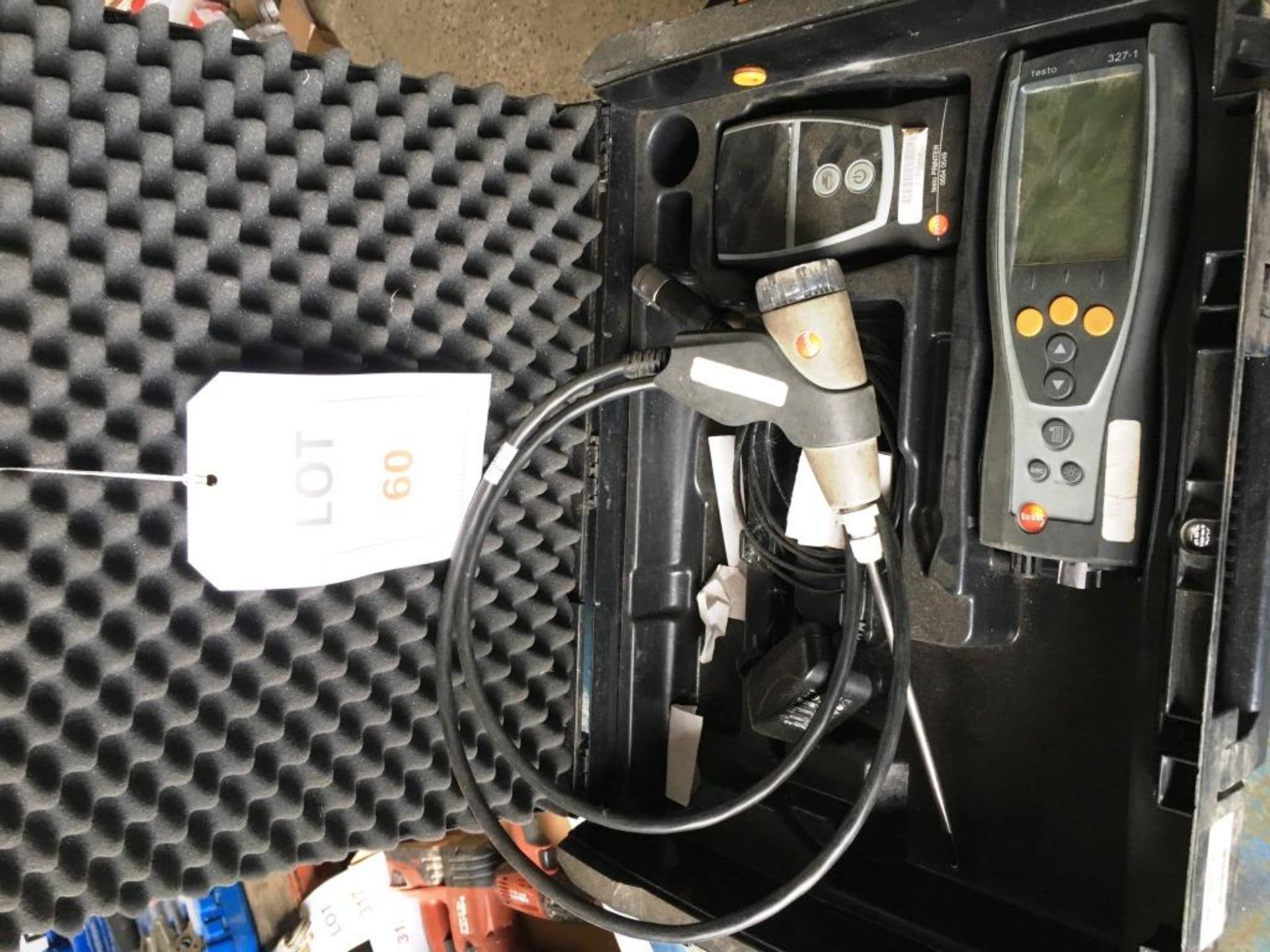 Testo 327-1 gas analyser - Image 2 of 2