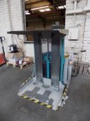 Manfred Rachner R800P pile lifter, s/n 72/4/2000, year 2002. * NB: this item has no Written