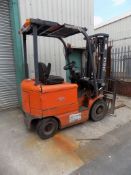 Heli 1,500kg electric counter-balance fork lift truck (Sold as spares & repairs only). *NB: This