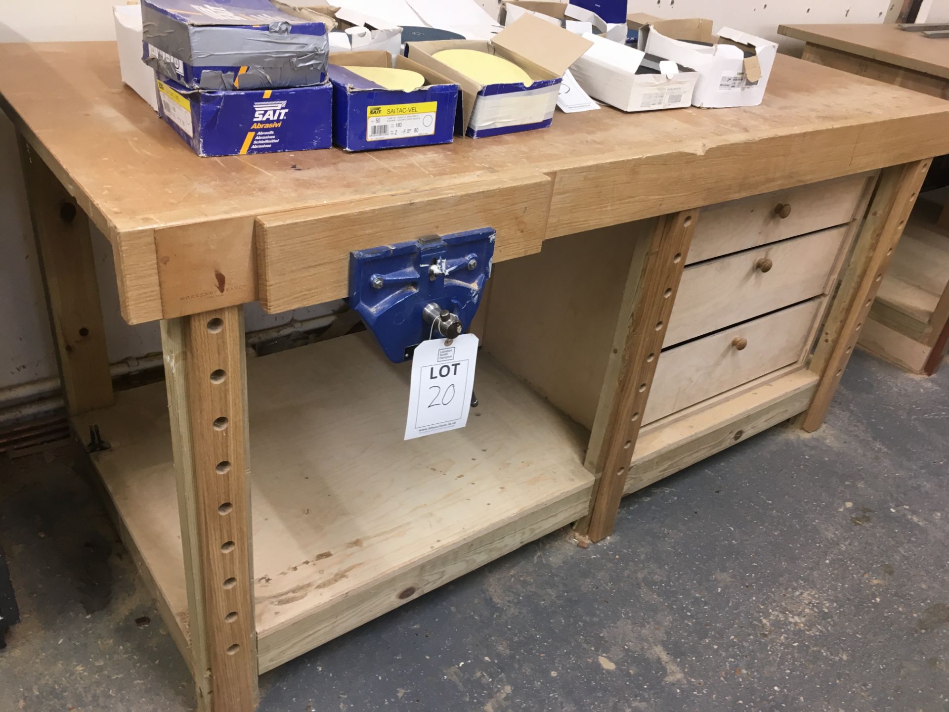 Two wooden benches with Record vice (contents not included) - Image 2 of 2