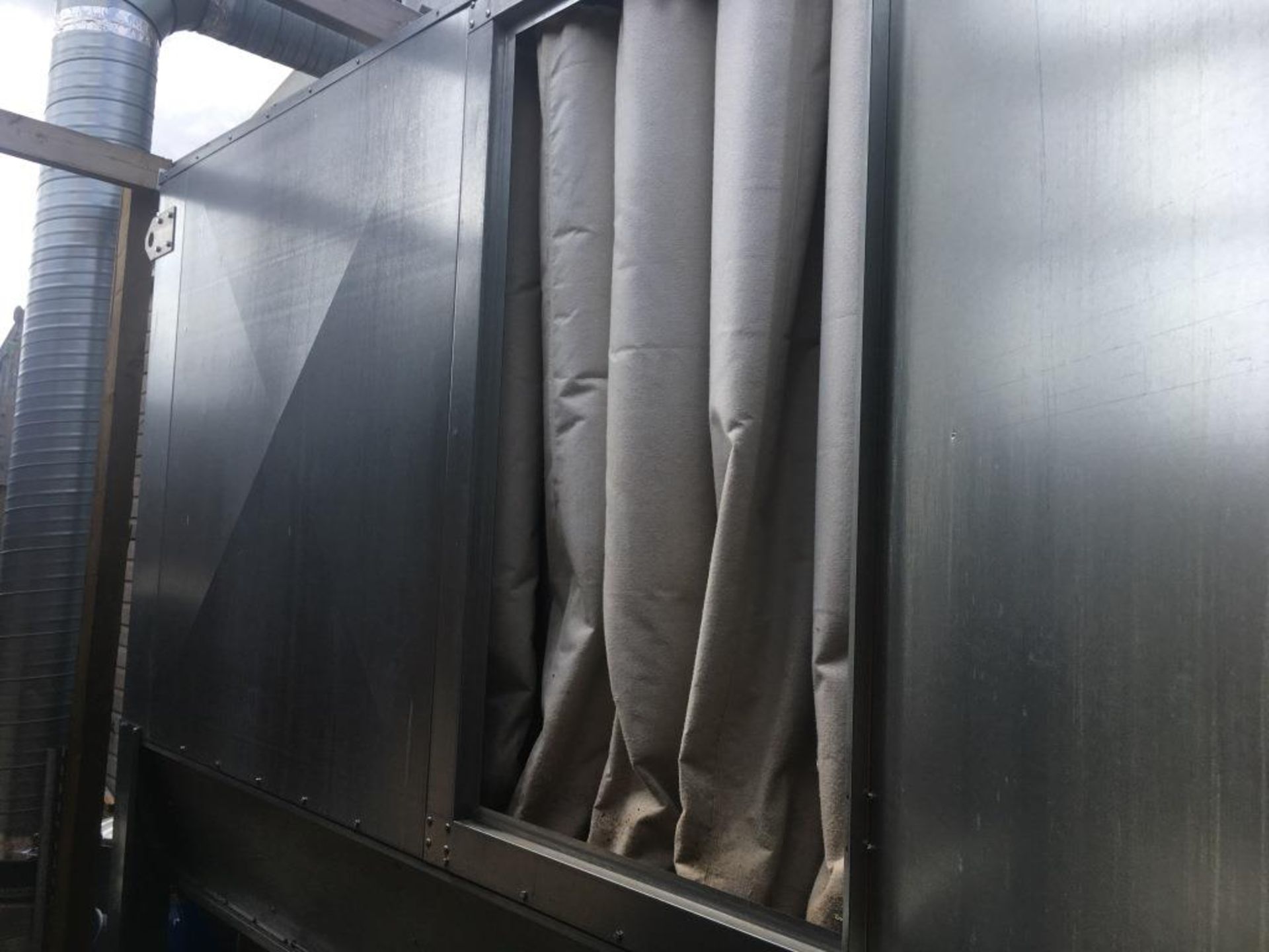 4 bag dust extraction and ducting throughout, Year of manufacture: 2015 (advised) NB: A work - Image 10 of 12