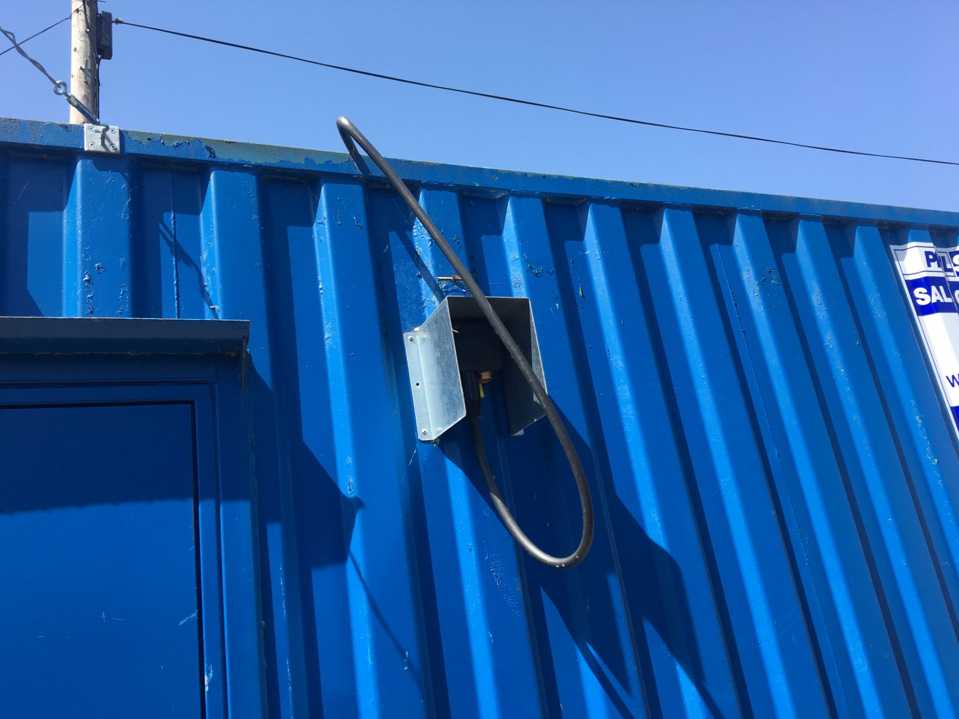 20' portable office container with anti vandal window and door, key held. - Image 2 of 12