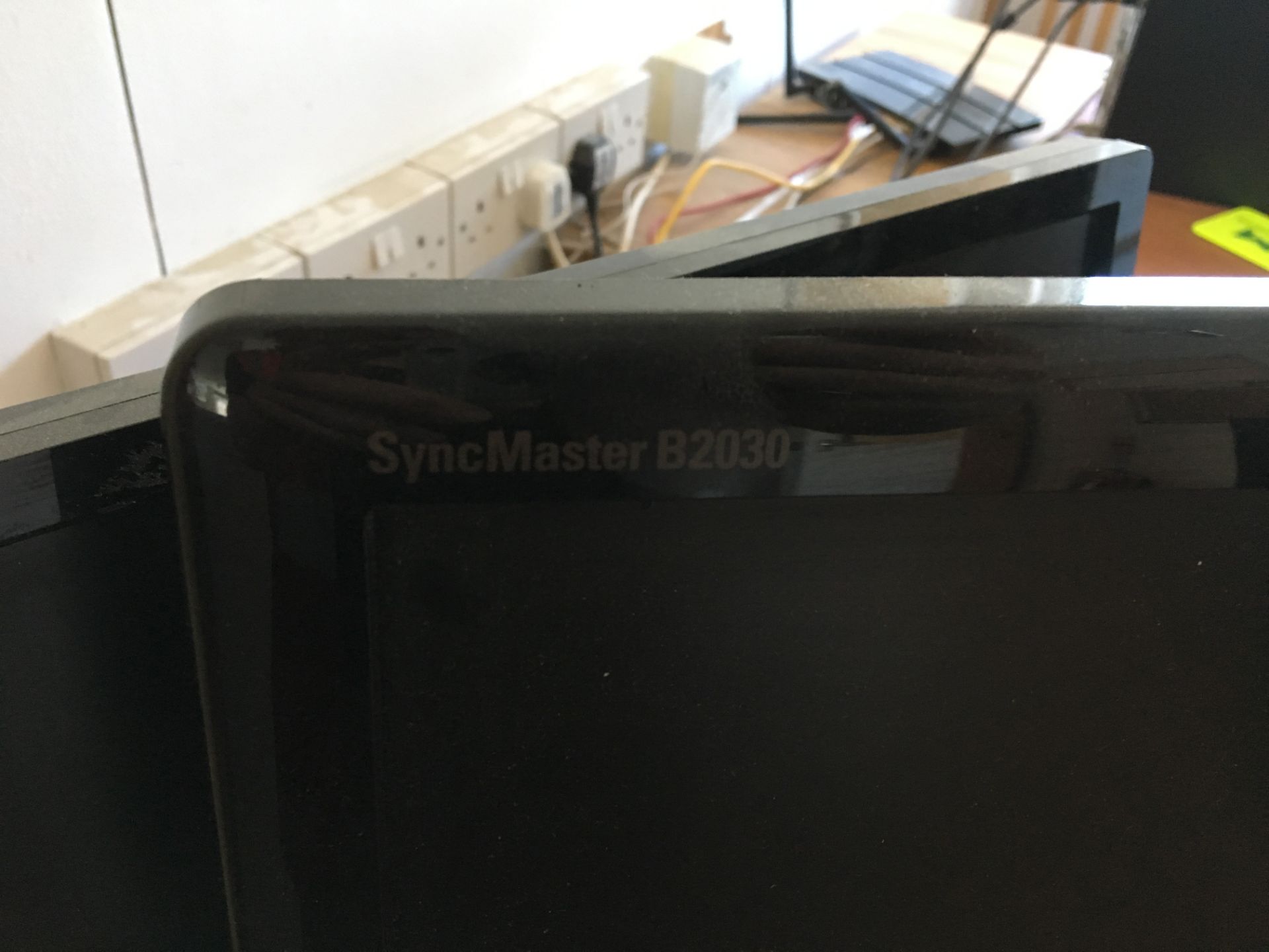 Philips 227e monitor, HP Pavilion 23xi monitor, Samsung SyncMaster B3020 monitor, Samsung SyncMaster - Image 6 of 10