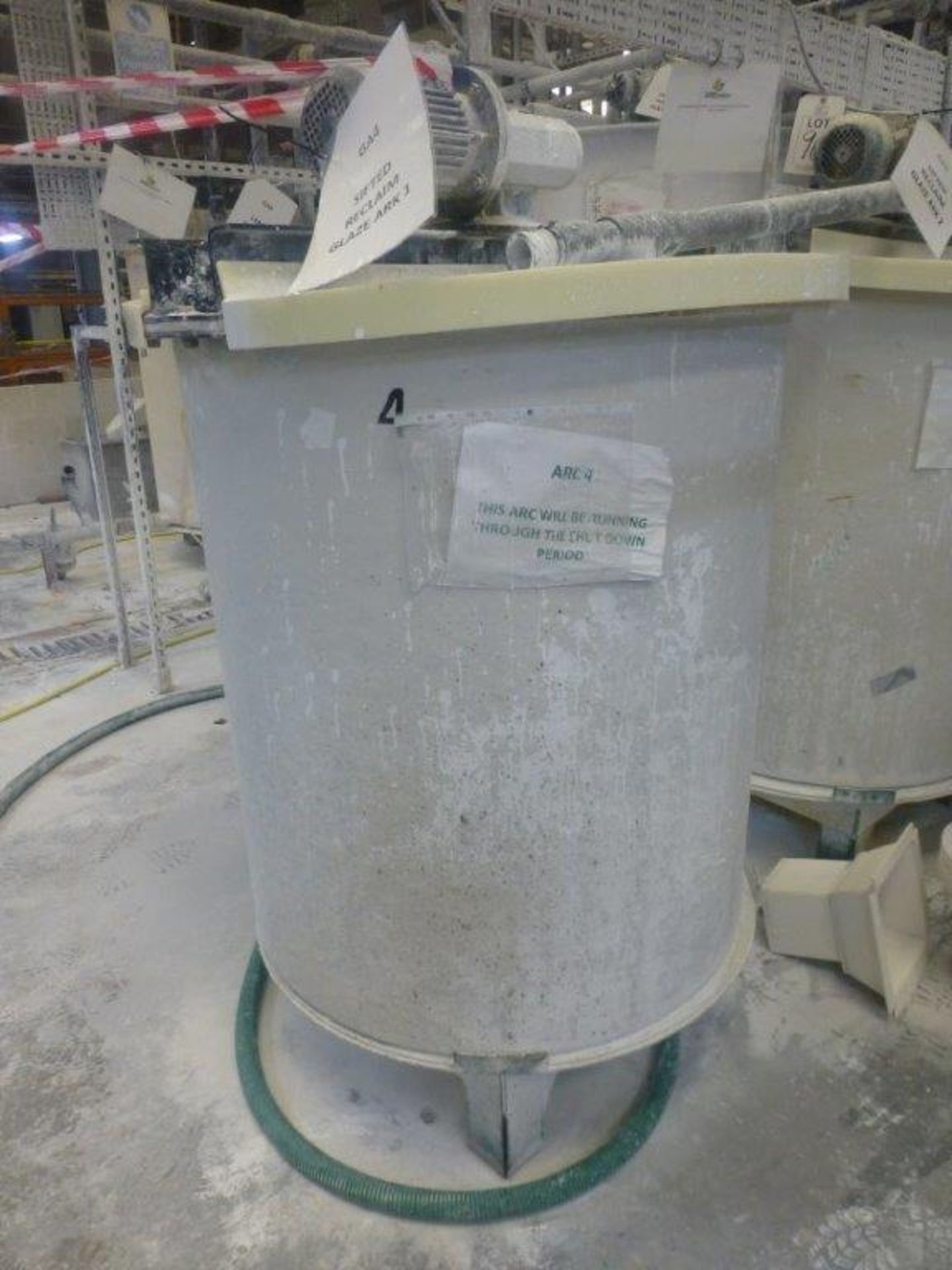 Sifted Reclaim System comprising, William Boulton Vibro Energy 650mm dia vibratory sifter, Plant - Image 2 of 6