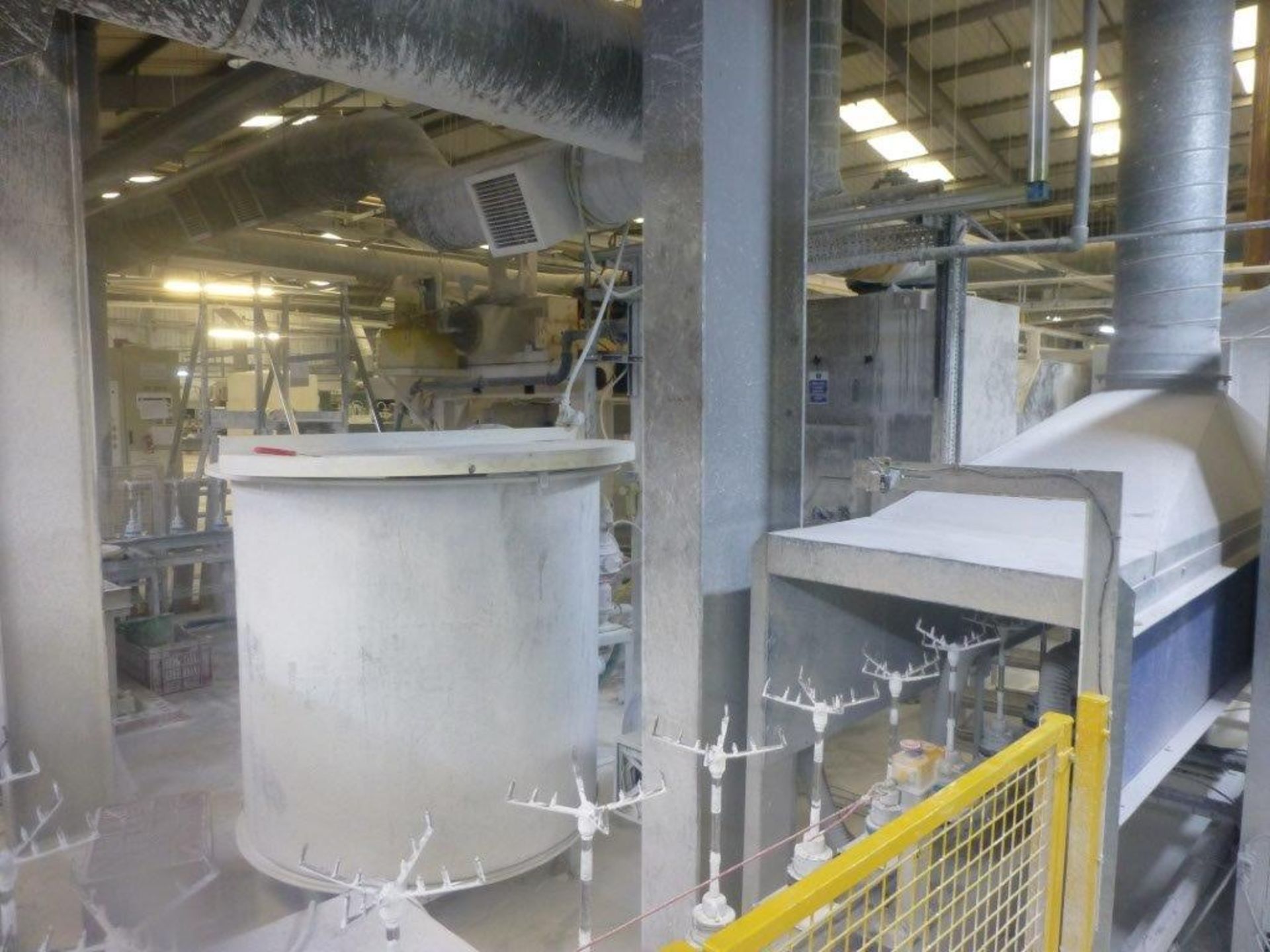 Cerico SD glaze spray line comprising, 4m stainless steel pass through wash tunnel, Cerico SD pass - Image 4 of 13