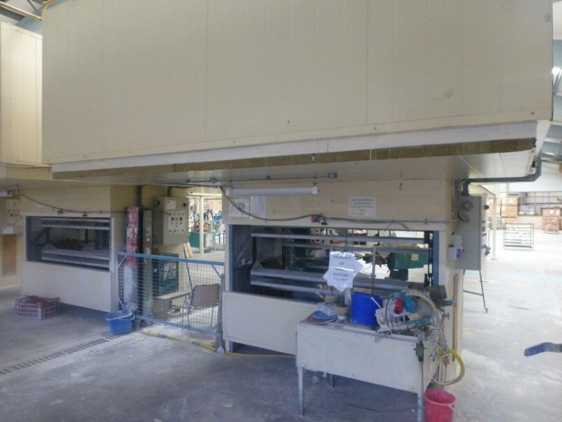 Global Drying Systems 51 shelf up and over gas fired dryer, Plant No UOD11, shelf width 2.1m, - Image 3 of 4