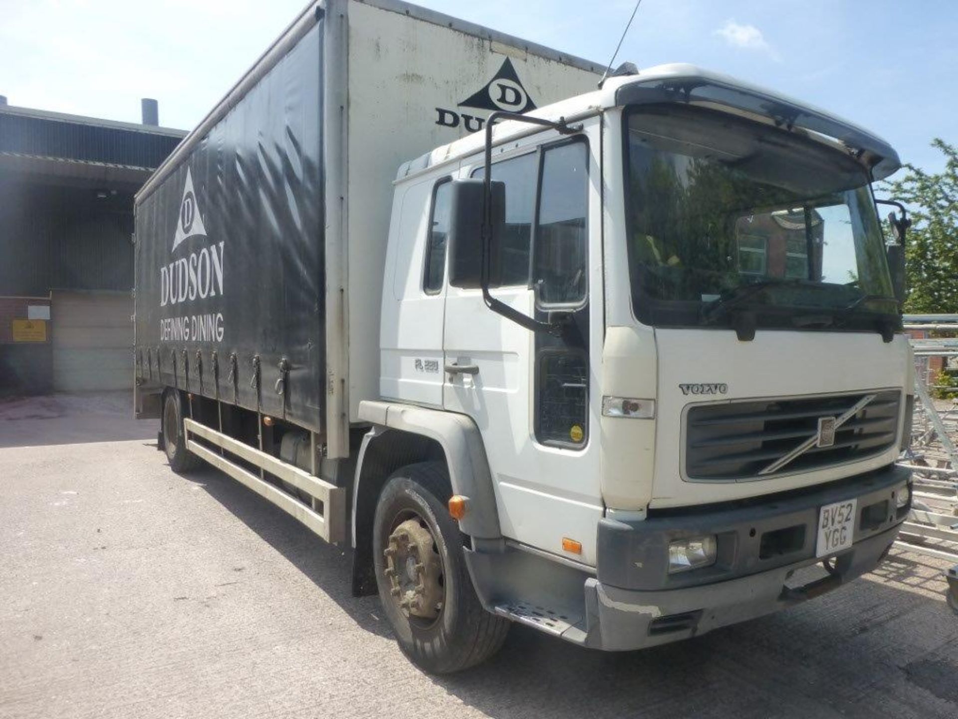 Volvo FL220 (FL6-D6B 220/250) 4 x 2 18,000Kg rigid curtainside truck, registration No BV52 YGG, date