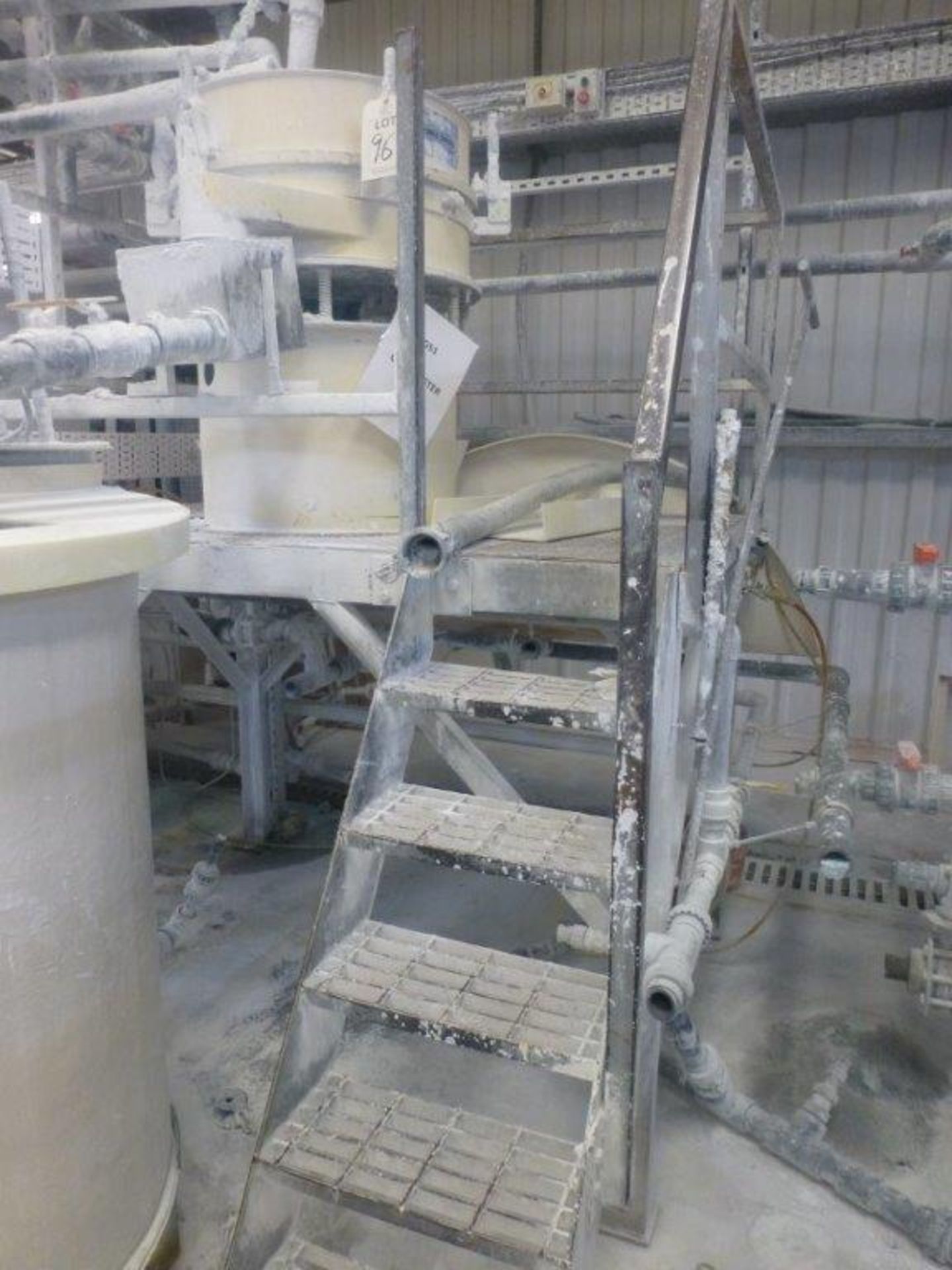 Sifted Reclaim System comprising, William Boulton Vibro Energy 650mm dia vibratory sifter, Plant - Image 5 of 6