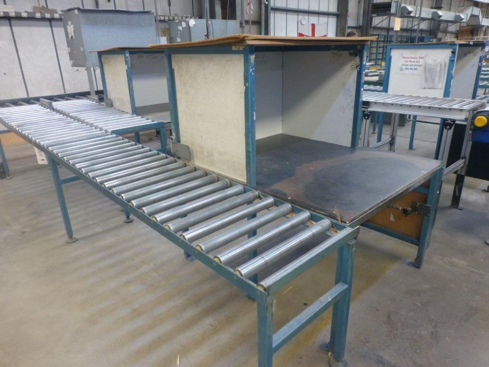 Co-Bam packing conveyor system comprising 7 packing stations with stop/diverter units and tilt - Image 2 of 6