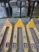 Q 2500Kg hand pallet truck